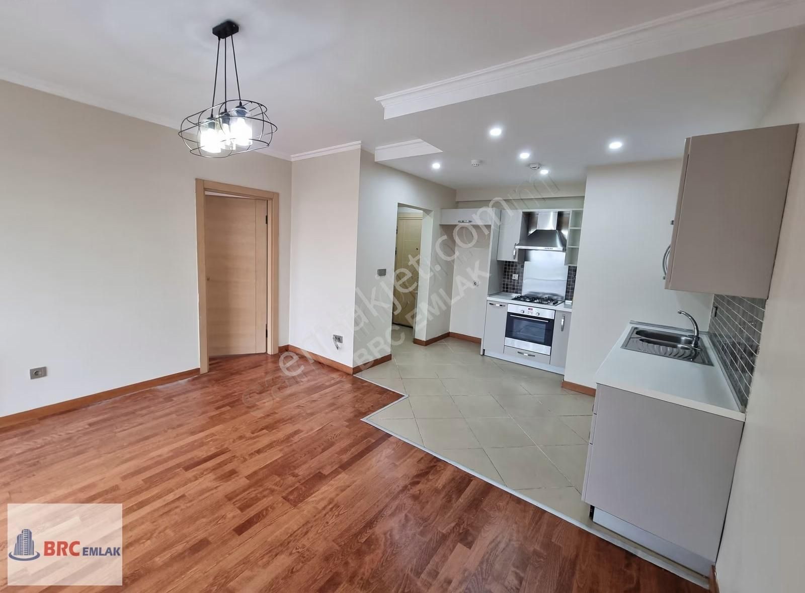 Halkalı Divan Residence Havuz Göl Manzaral Tadilatlı Bakımlı 1+1 - Görsel 7