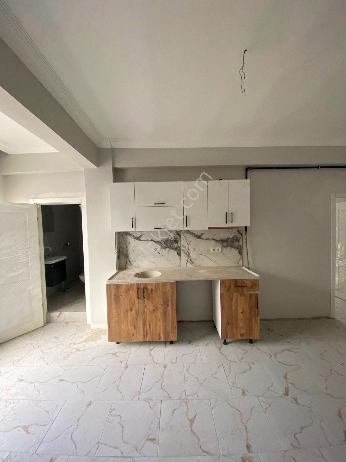 Maltepe Cevizli Minibüs Yolunda Hastane Karşısında Satılık Daire - Görsel 2