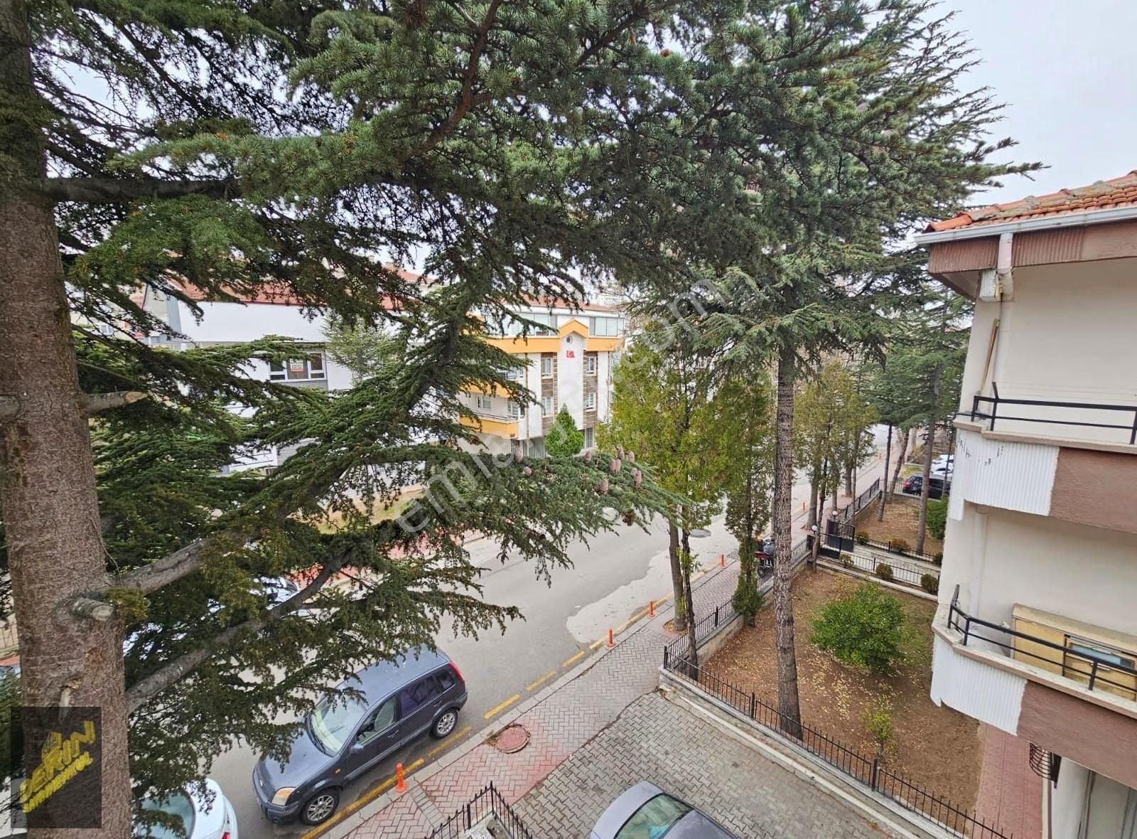 Ankara Dikmen 29 Mayıs Hastanesi Yakını Kiralık 3+1 - Görsel 12