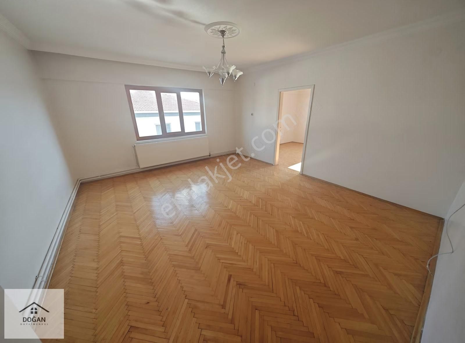 Sincan Tandoğan'da Çok Geniş 3+1 Satılık Harika Yapılı Daire - Görsel 8