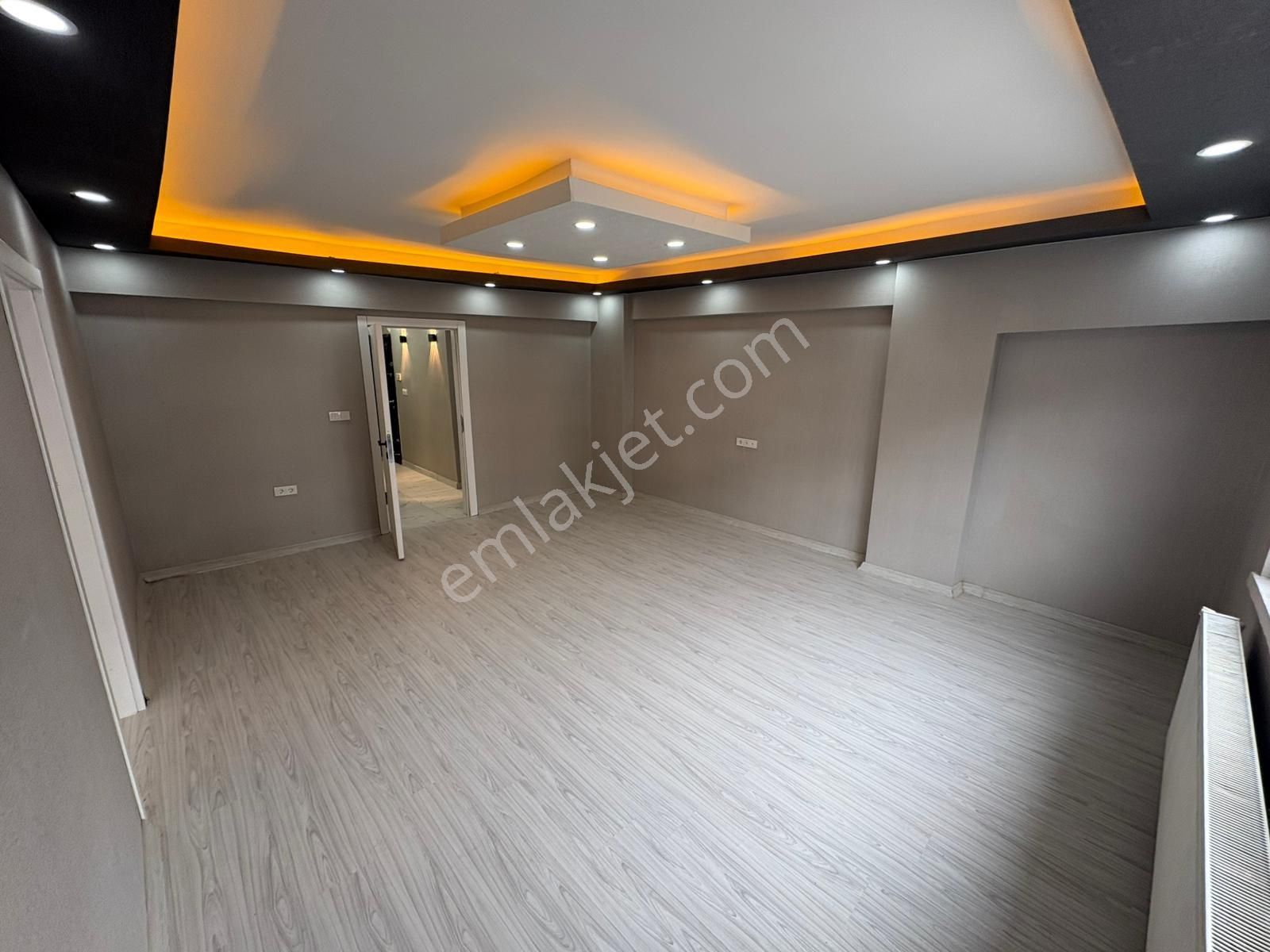 Öz Gayrimenkul'den Plevne Mah'de 3+1 Ara Katta Full+full Daire - Görsel 11