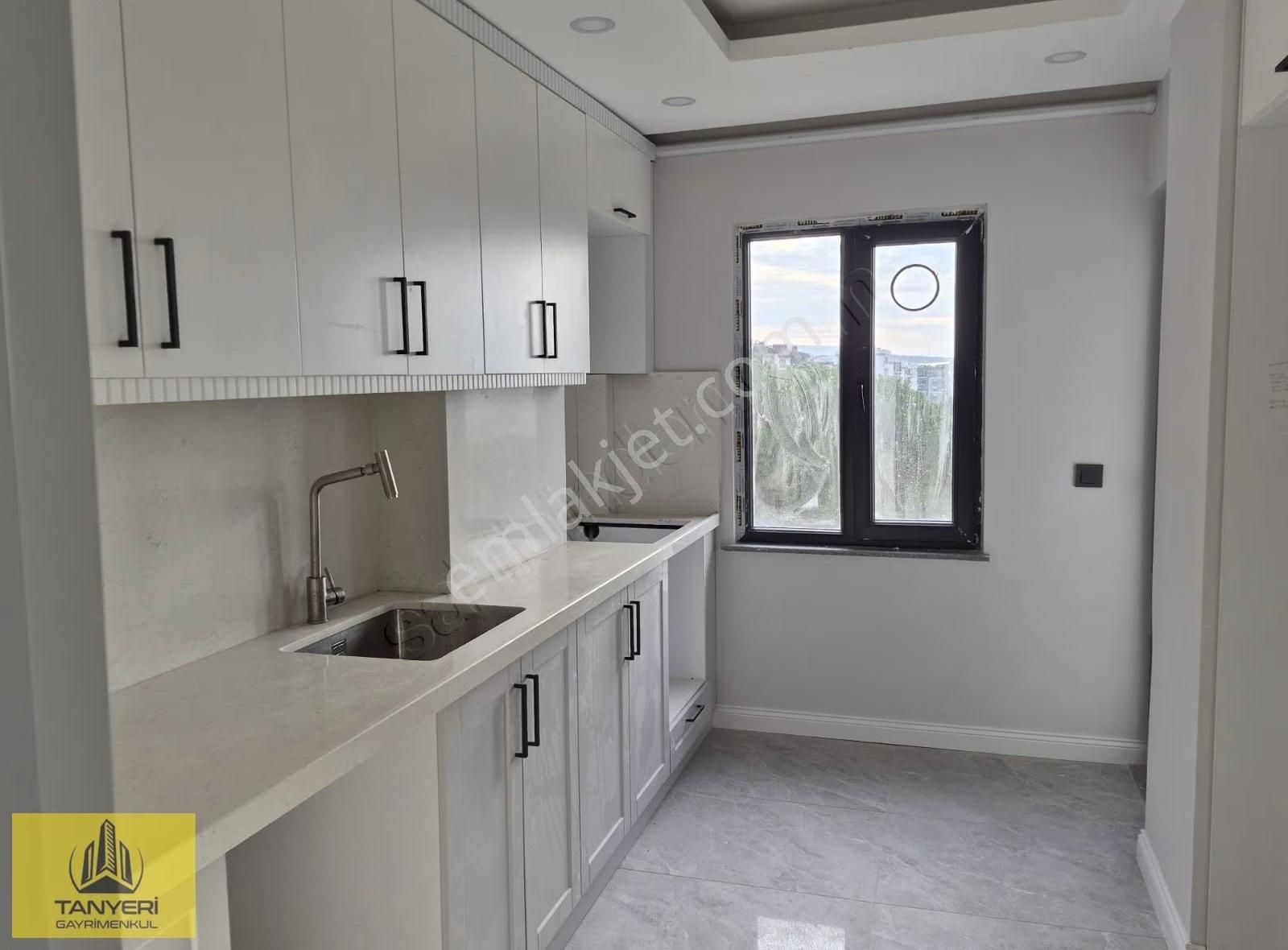 Satlik 2+1 Fuldeniz Manzarali Onu Acik Yerde İsitmali. Birinci S - Görsel 6