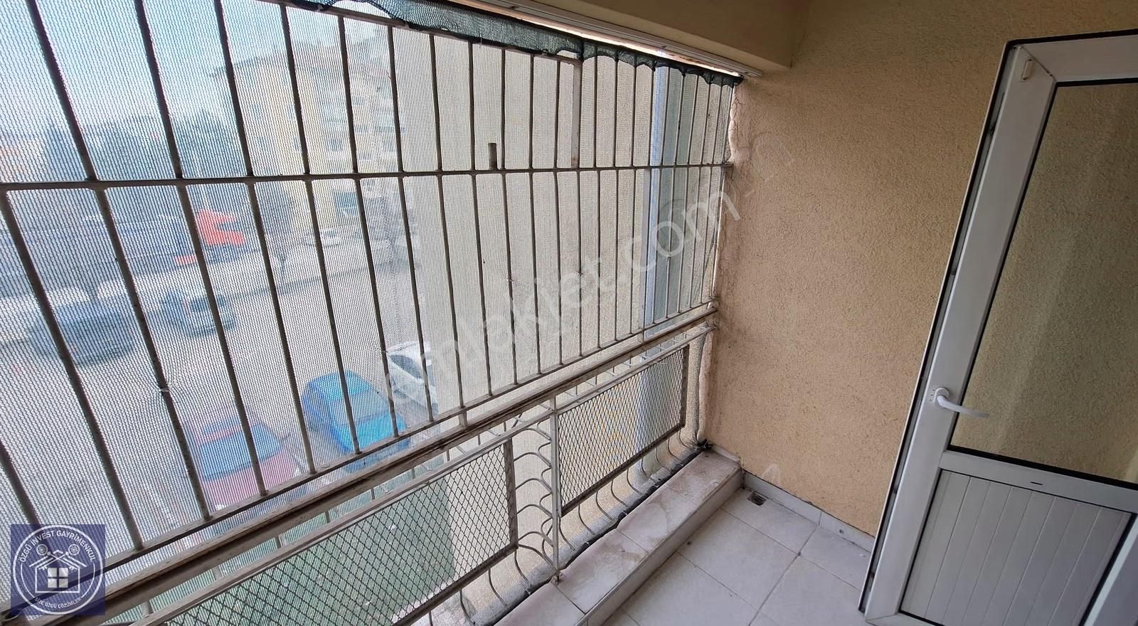 Hanımlar Lokali Arkası Güzelyurt Sitesinde Bakımlı Arakat 3+1 - Görsel 15