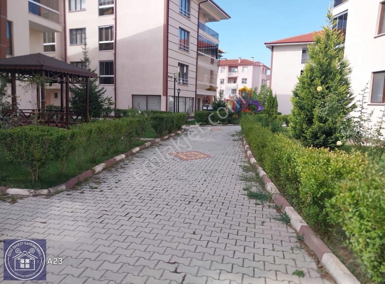 Yunusemre Mah.de Site İçi Ara Kat Masrafsız 3+1 Daire