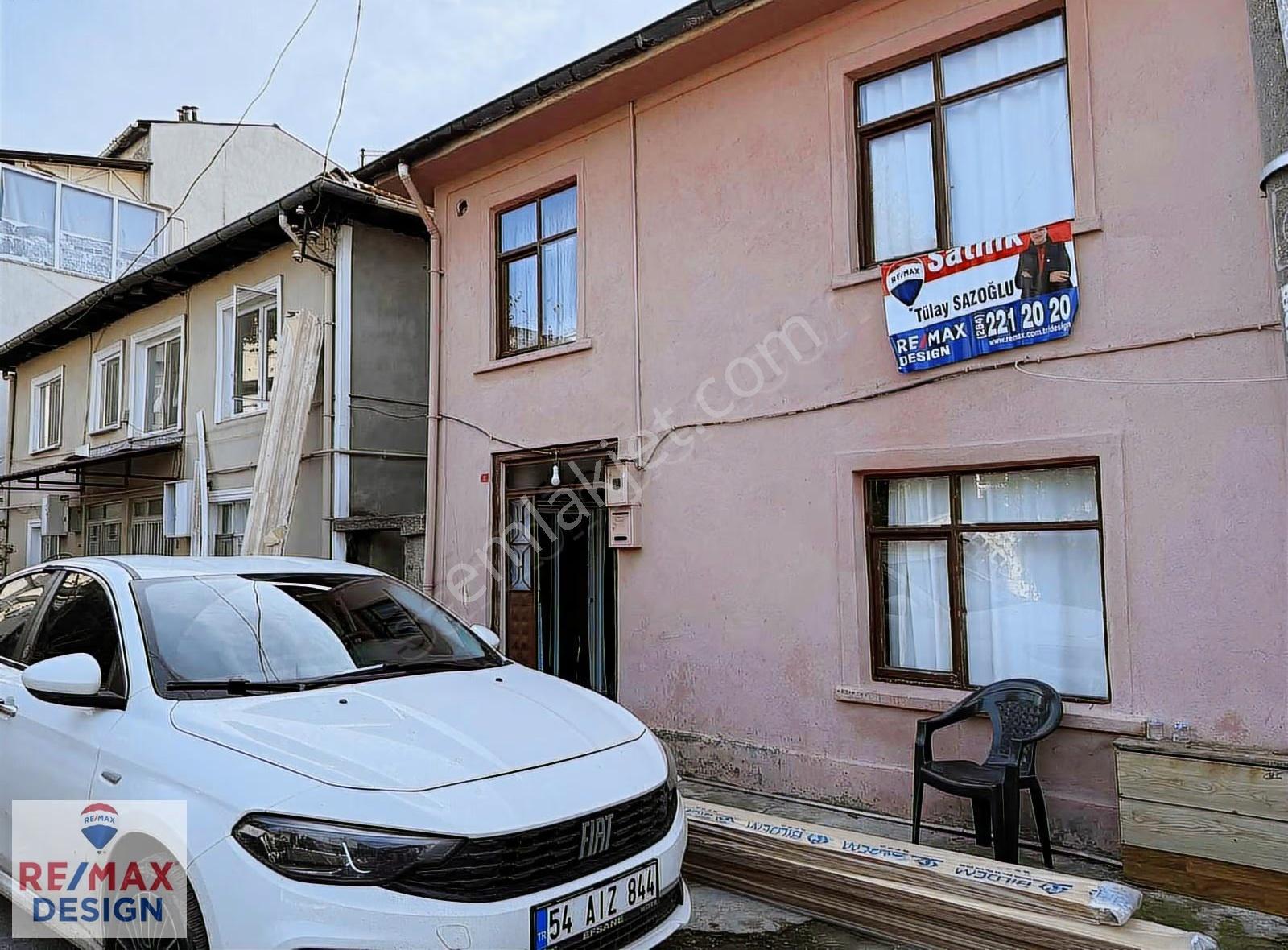 Remax Desıgn Yagcılarda Satılık 2katlı Müstakil Ev - Görsel 17