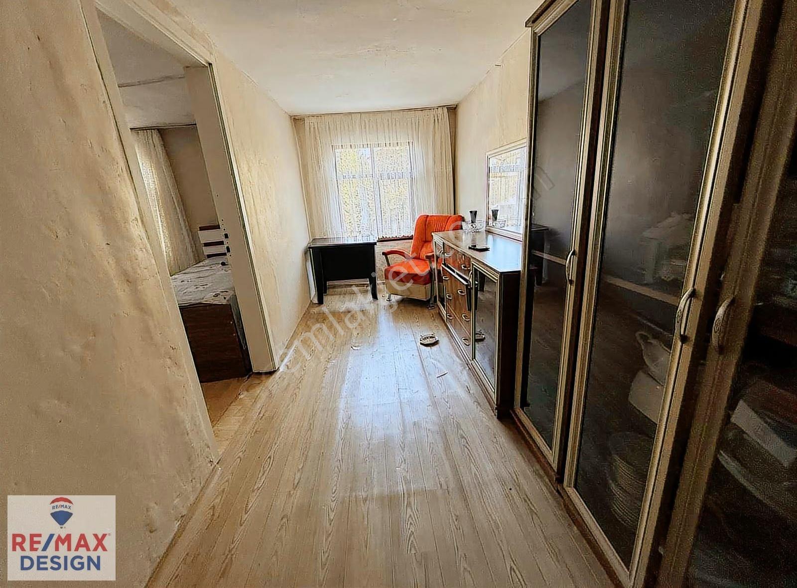 Remax Desıgn Yagcılarda Satılık 2katlı Müstakil Ev - Görsel 23