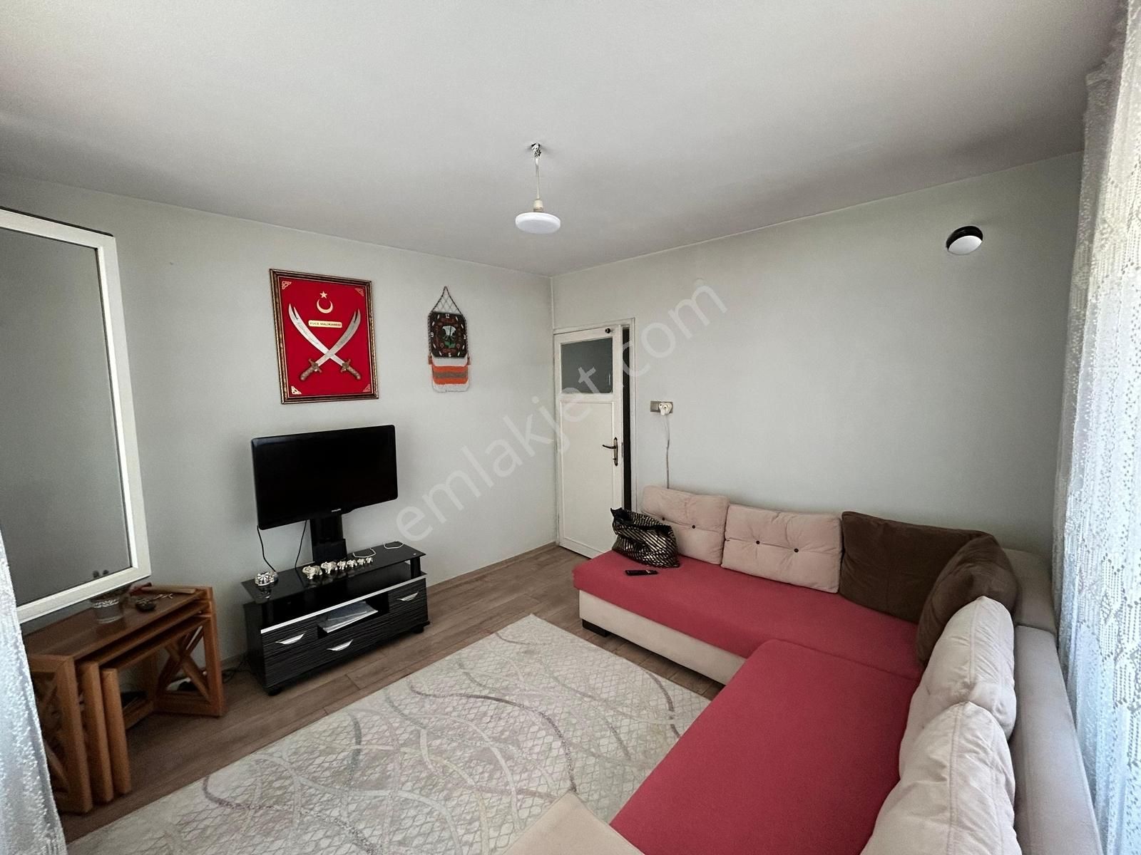 Rng' Den Kışla Mah. 2,5 Katlı Komple Satılık Müstakil Ev - Görsel 2