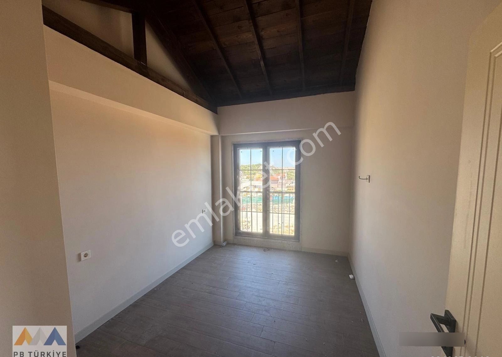 Çanakkale Asos'ta Midilli Manzaralı Satılık Oturuma Hazır Villa - Görsel 17