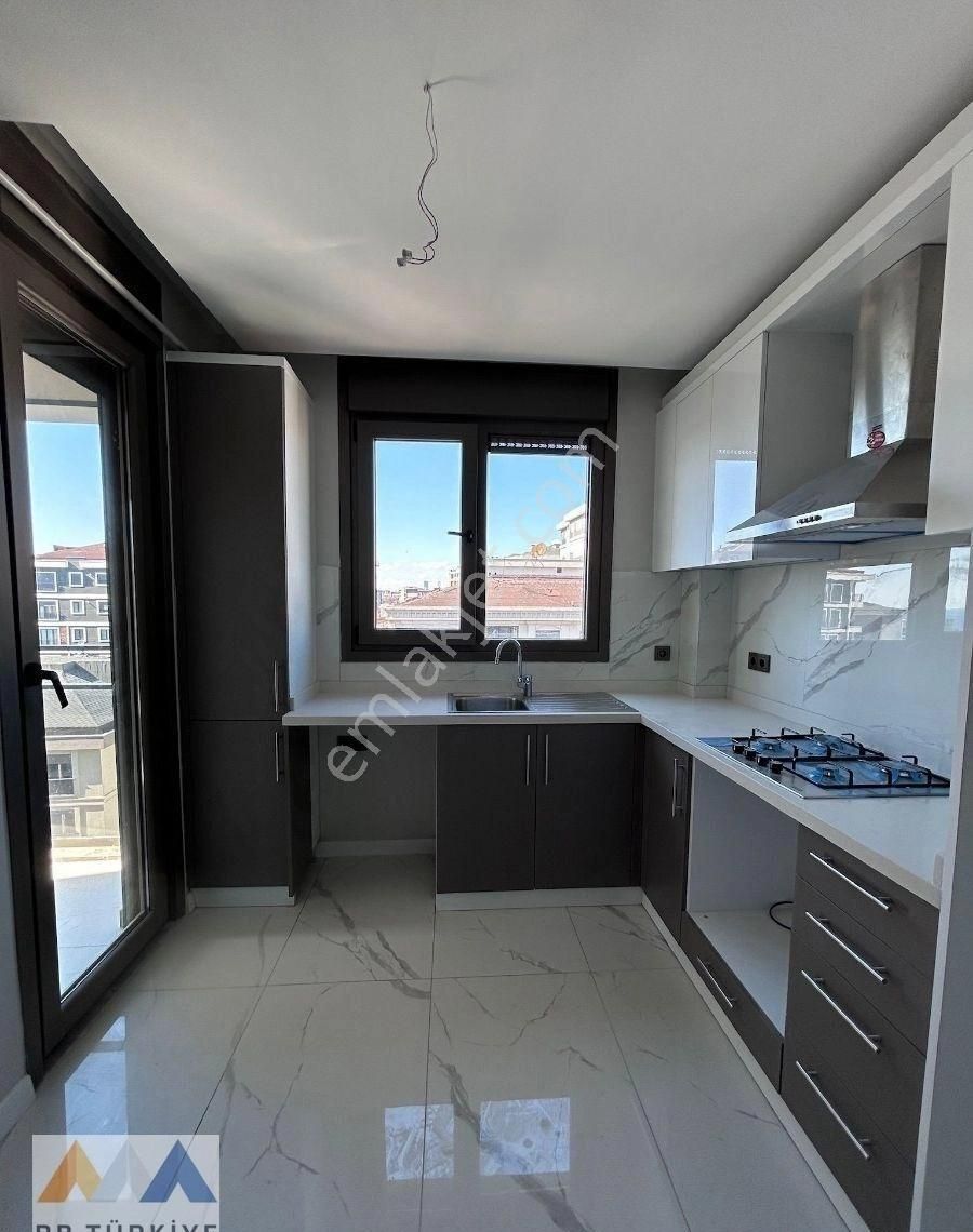 Bostancı Çatalçeşme'de Nezih Sitede Sıfır Satılık 3+1 Daire - Görsel 22