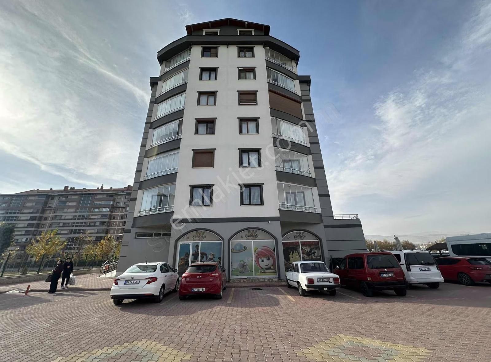 Sancak Mah. Veysel Karani Caddesi Arakat 3+1 Satılık - Görsel 20