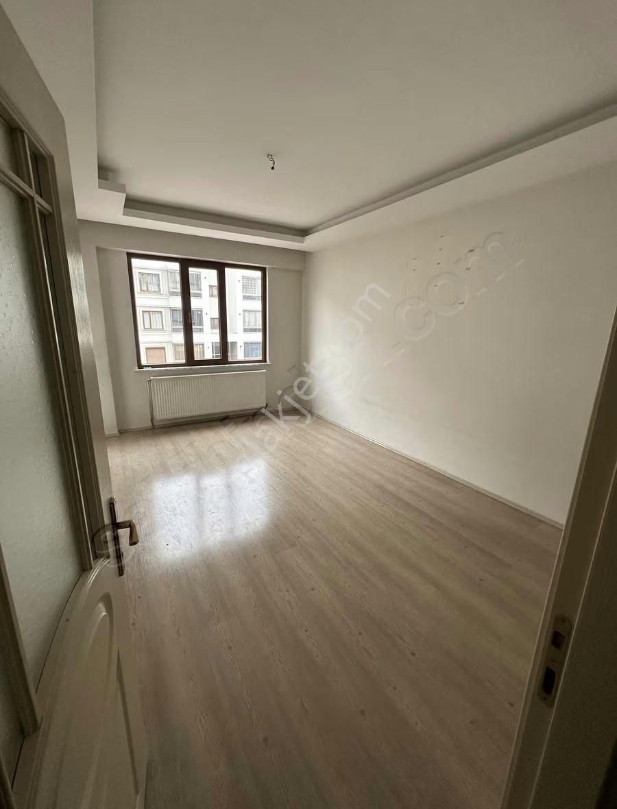 Karakayış Caddesi Güvenpark Siteleri 3+1 Arakat Kiralık - Görsel 19