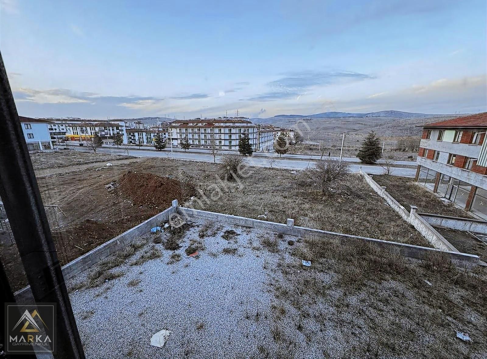 Marka Gayrimenkul'den Dpü Karşısında Eşyalı Lüks 1+1 Kiralık - Görsel 2