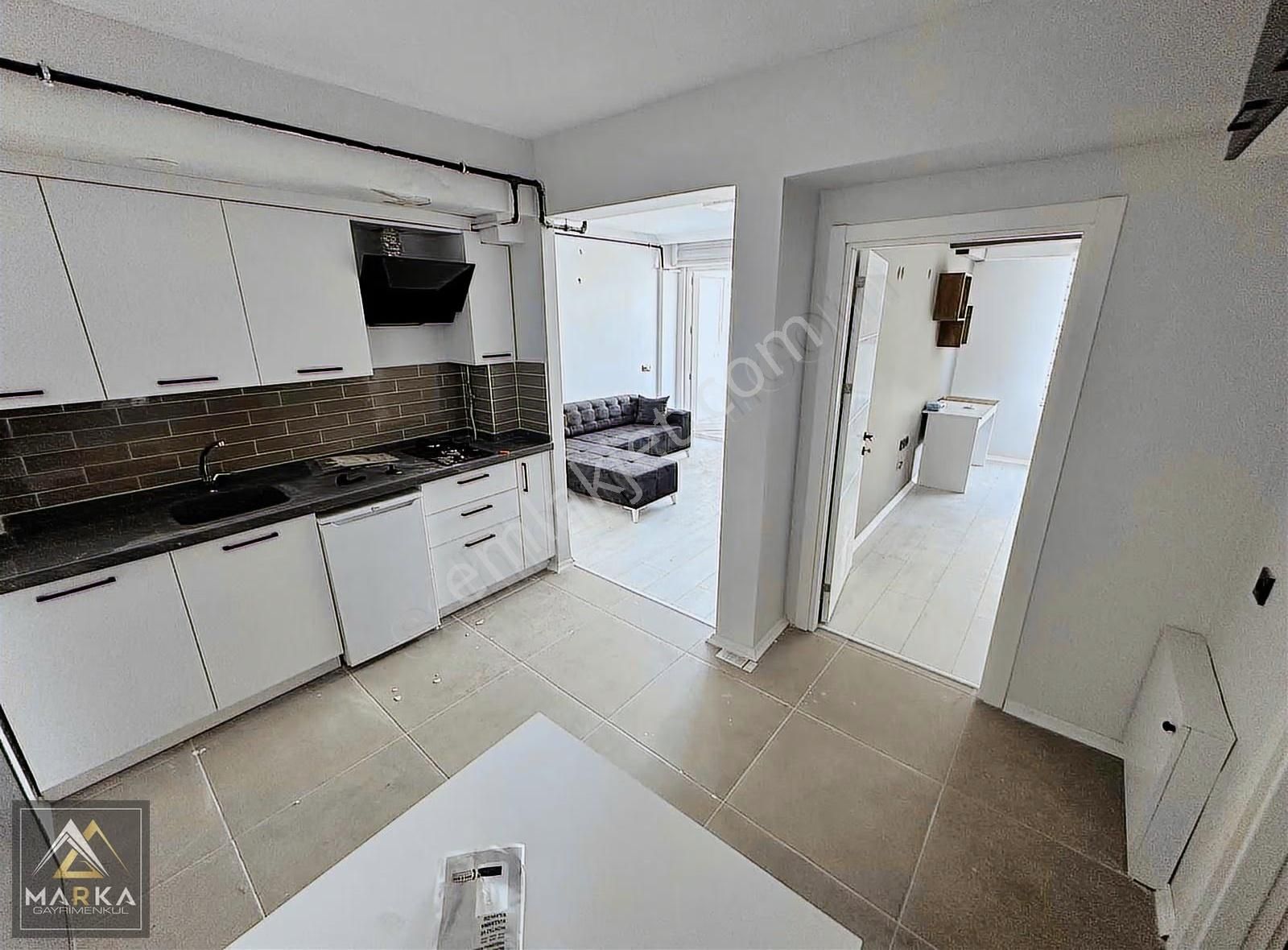 Marka'dan Üniversite Karşısı Eşyalı Kiracılı 65 M2 2+0 Daire - Görsel 11