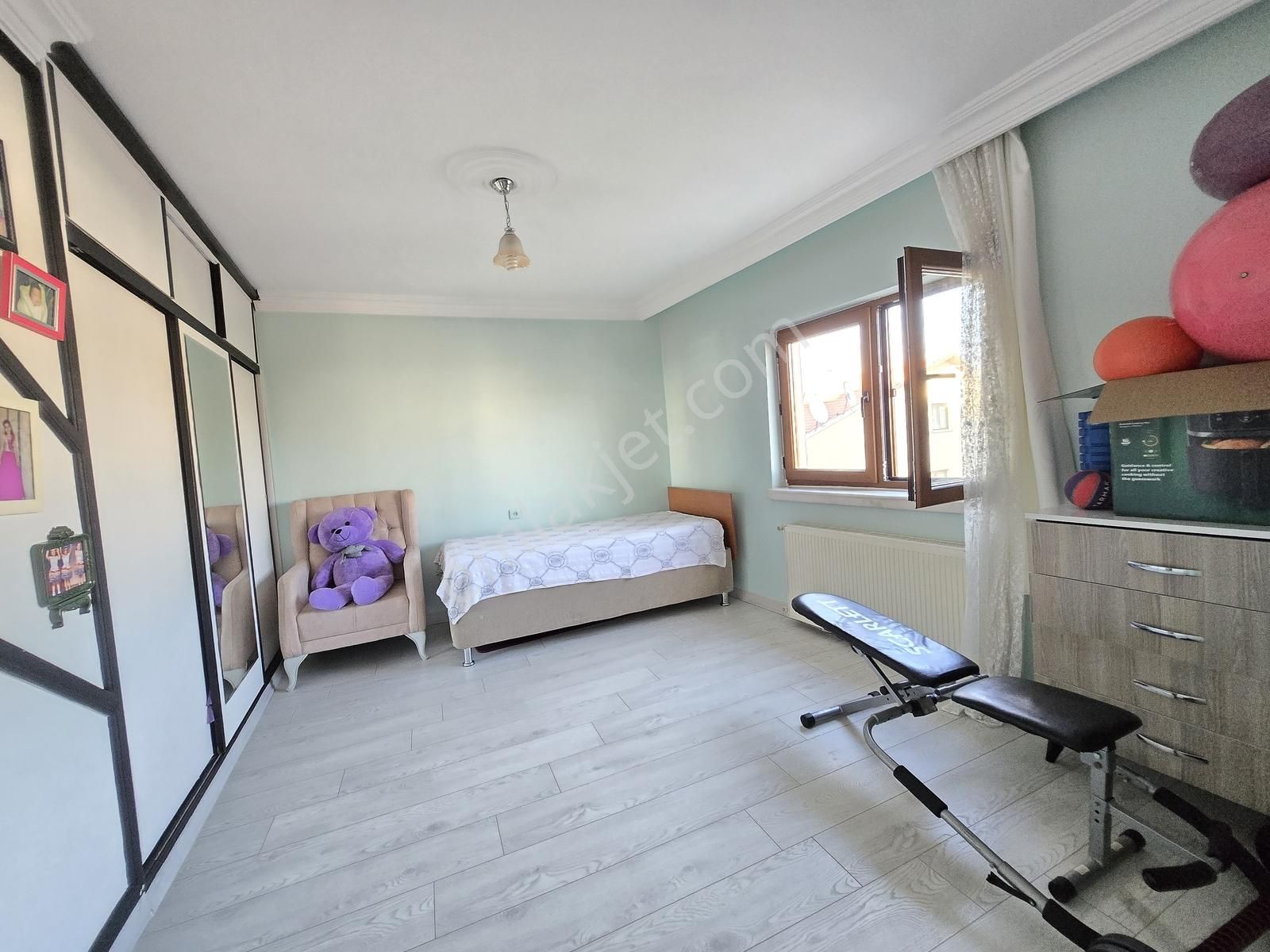 Şafaktepe Mah. Ara Kat Merkezi Lokasyon 3+1 Satılık Daire - Görsel 7