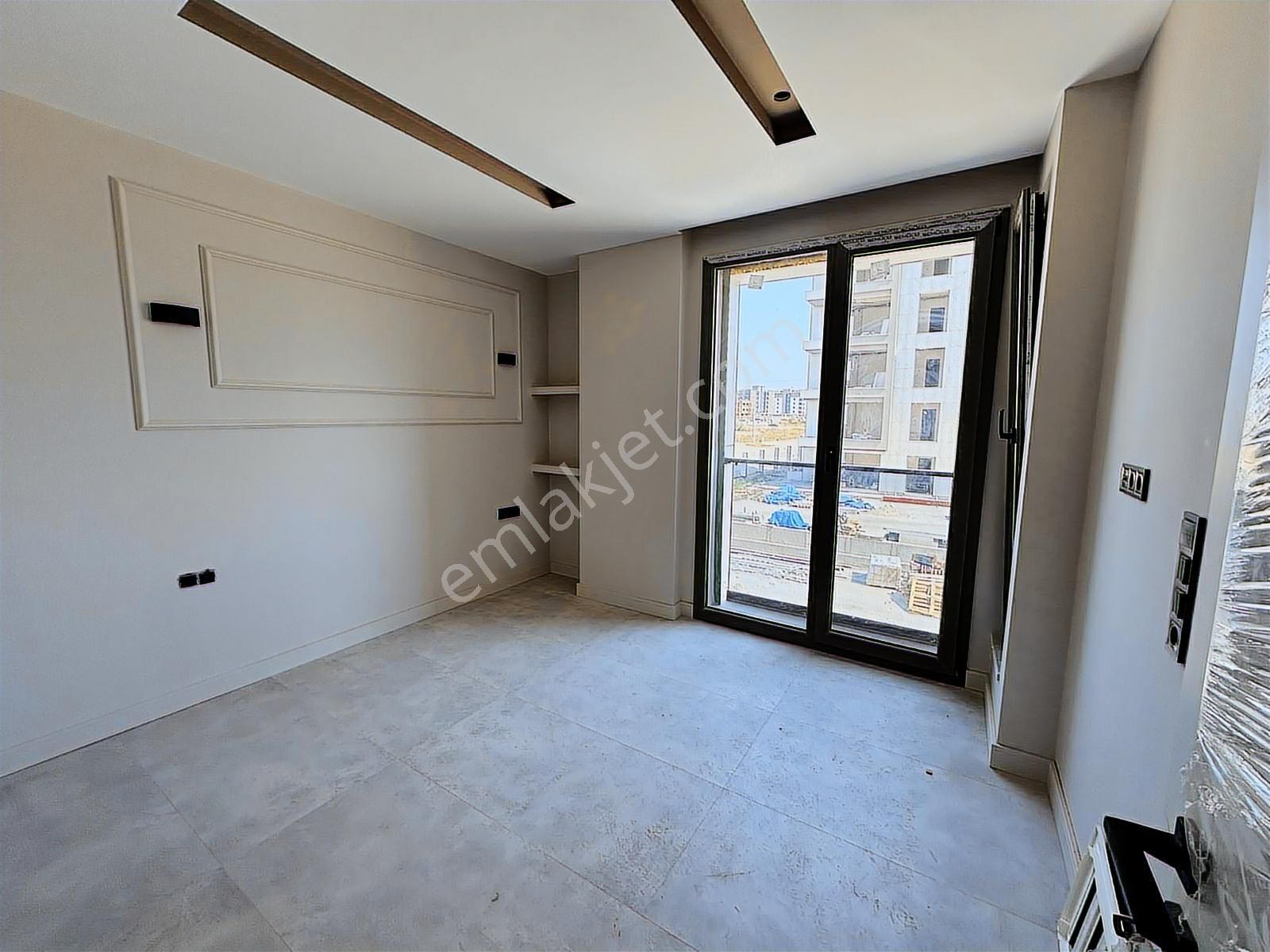 Hava Limanı Karşısı Altıntaşta Rezidans Projede Satılık 2+1