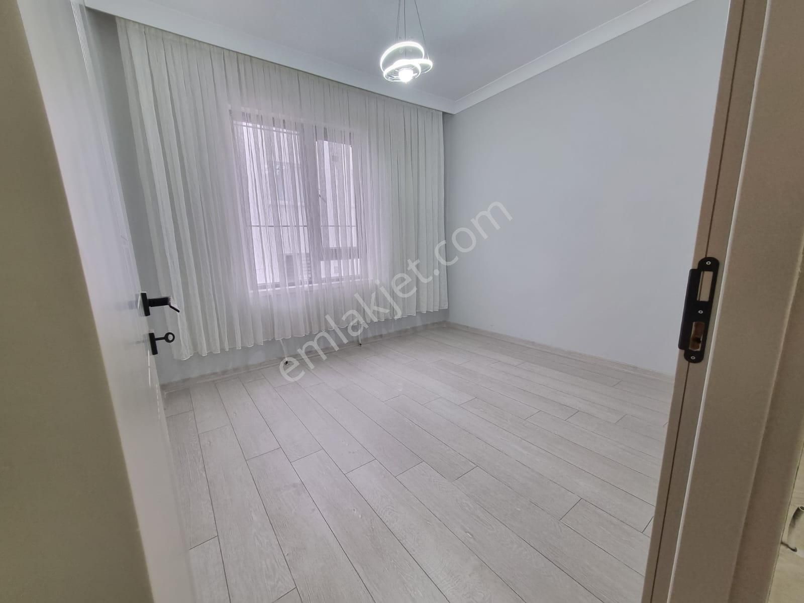 Hazardan Mendereste Ön Cephe Arakat Lüx Yapılı Stılık 3+1 - Görsel 7