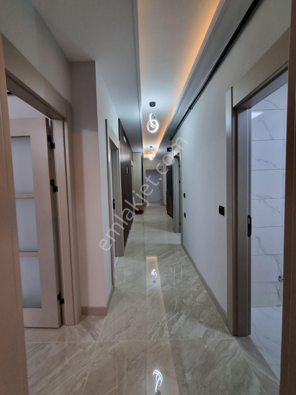 Hazardan Mendereste Ön Cephe Arakat Lüx Yapılı Stılık 3+1 - Görsel 35