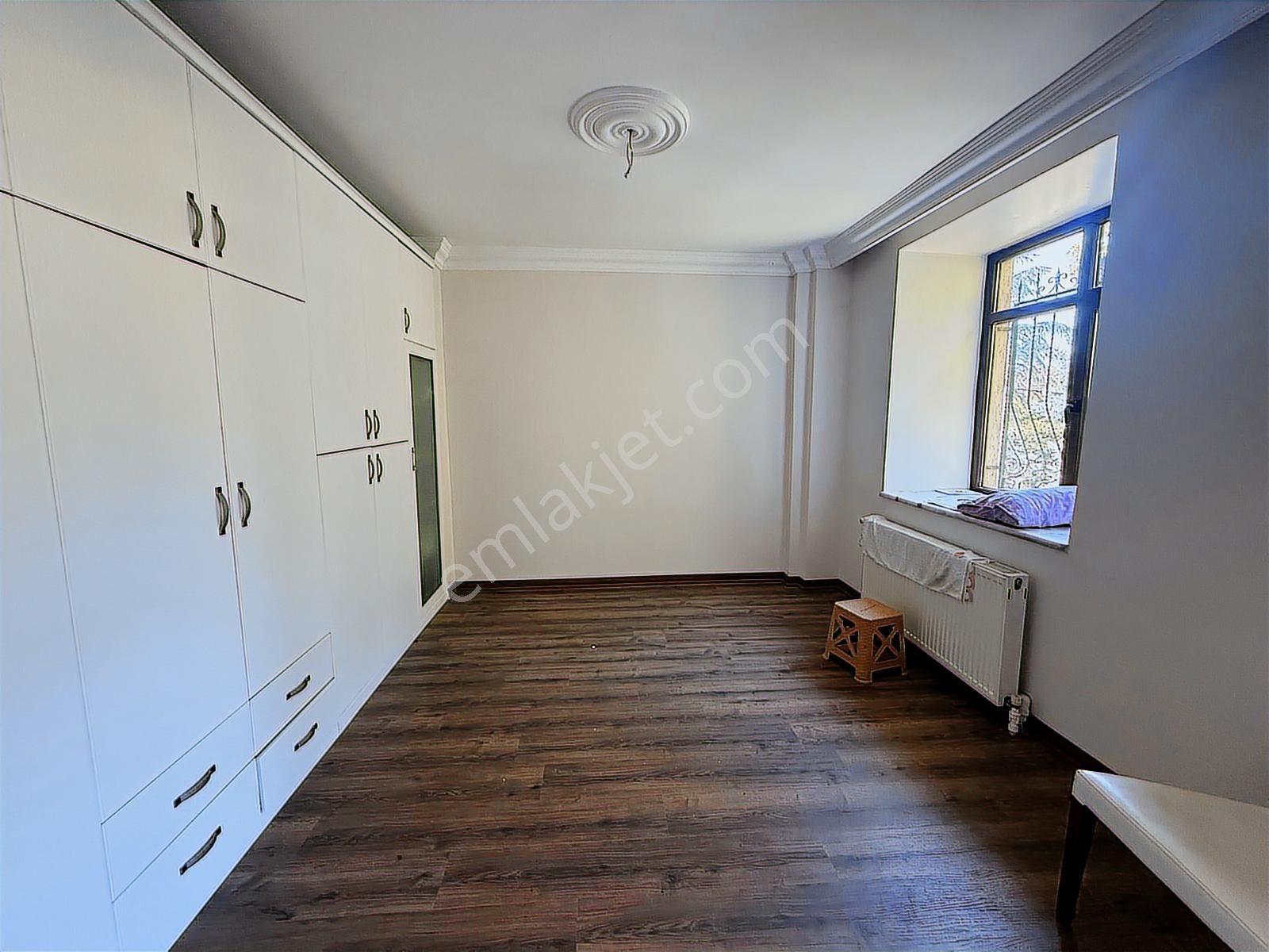 Etimesgut Eryaman Bahçeli 4+1 Satılık Müstakil Villa - Görsel 8