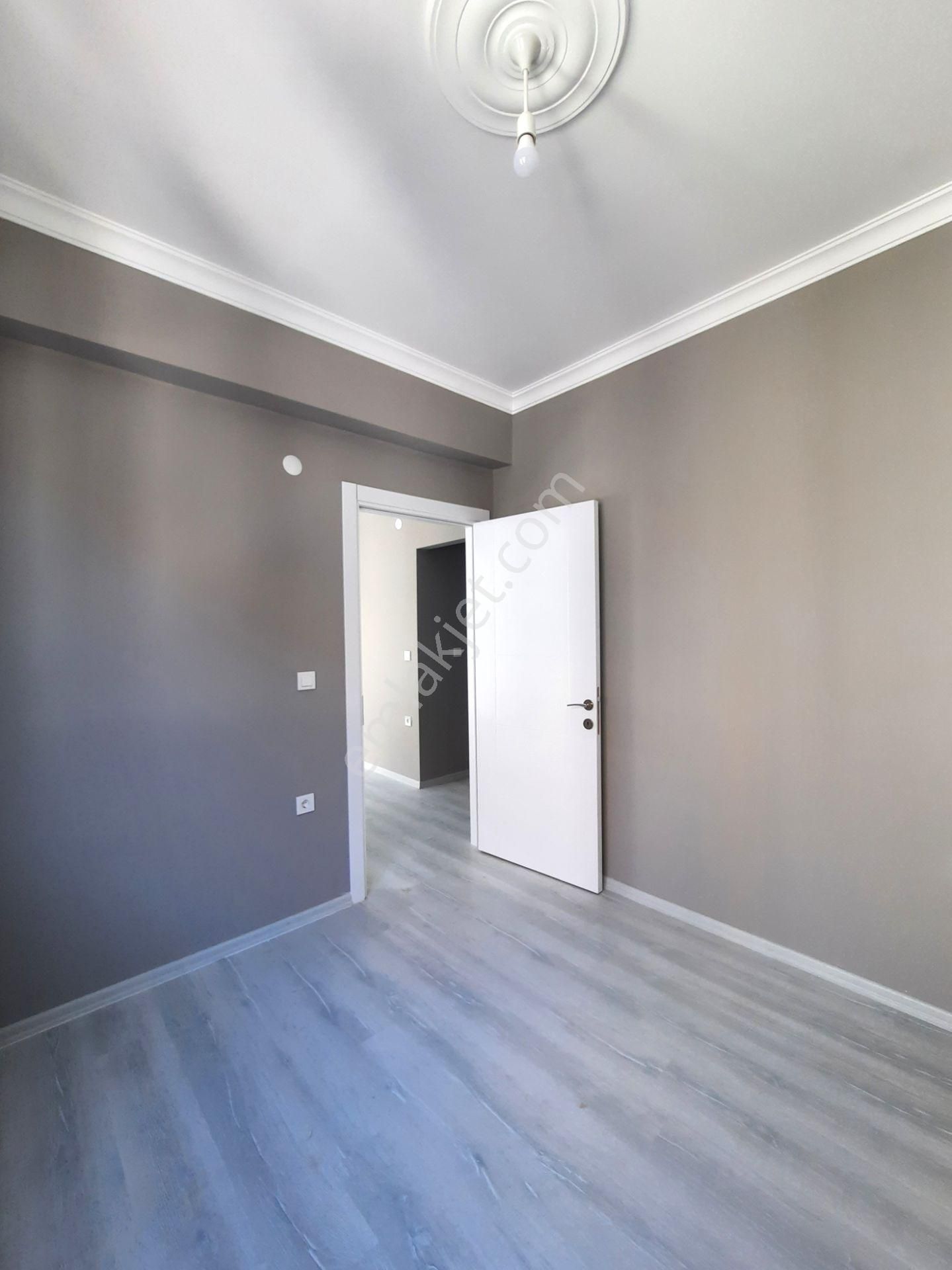 Hürriyet Mahallesinde Sıfır 2+1 65 M2 2. Kat Kombili Asansörlü Ferah Daire - Görsel 23