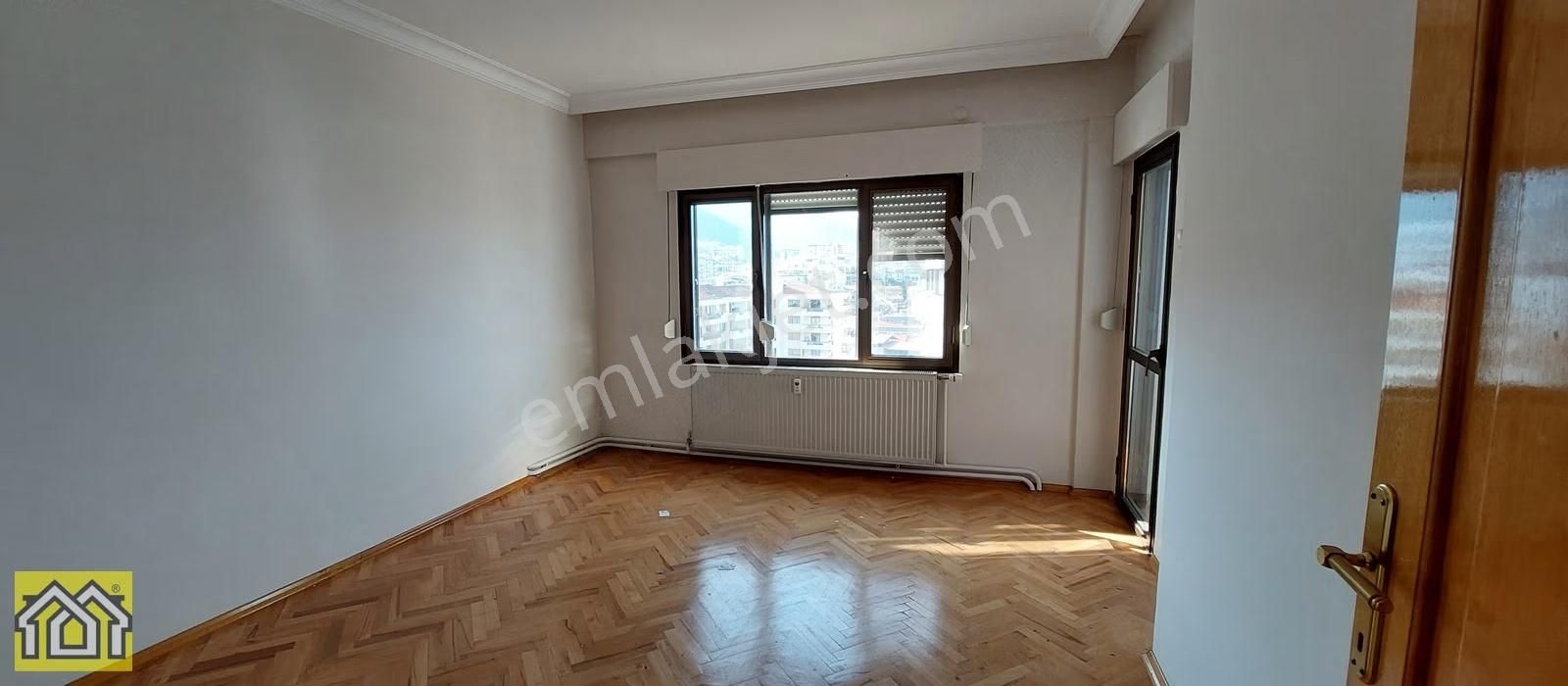 Site İçi Deniz Manzaralı, Jeotermalli, 175 M² Otoparklı 3+1 - Görsel 25