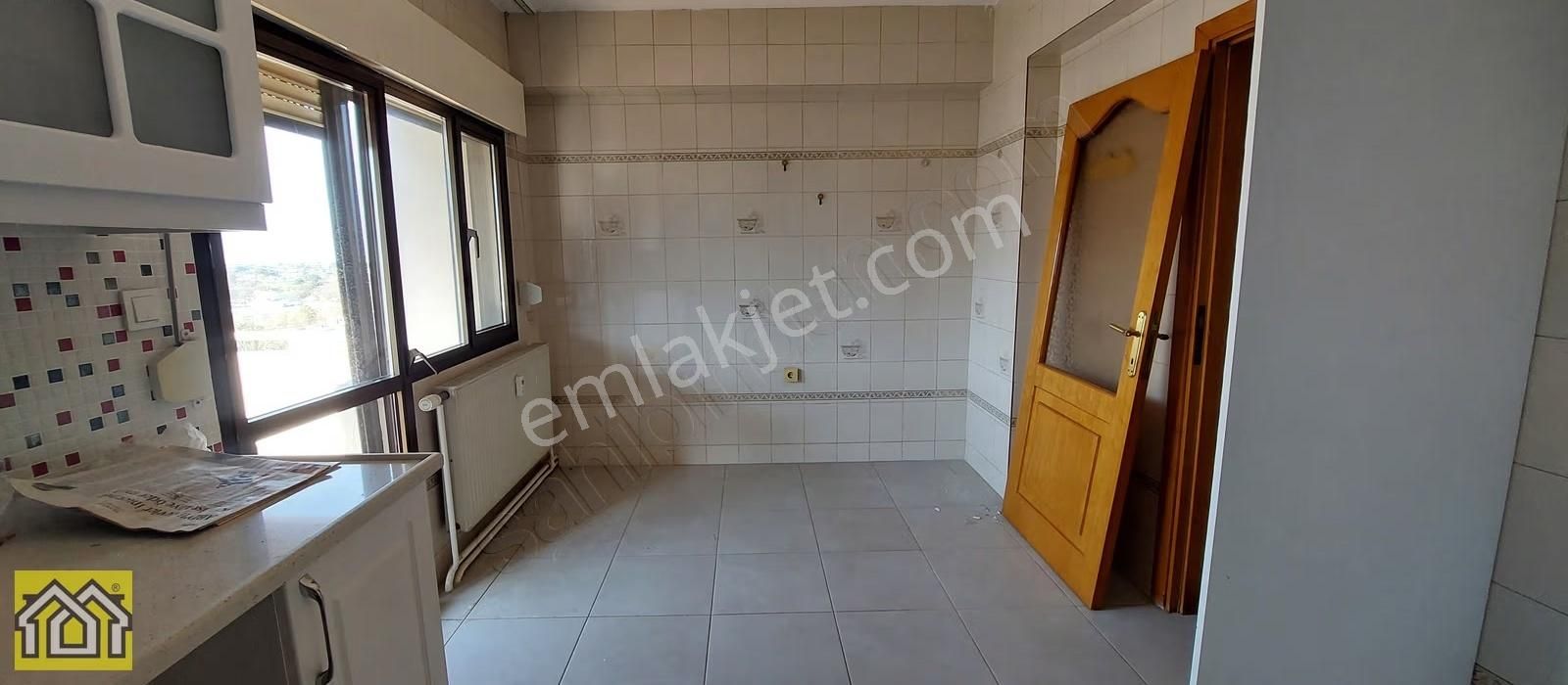 Site İçi Deniz Manzaralı, Jeotermalli, 175 M² Otoparklı 3+1 - Görsel 24