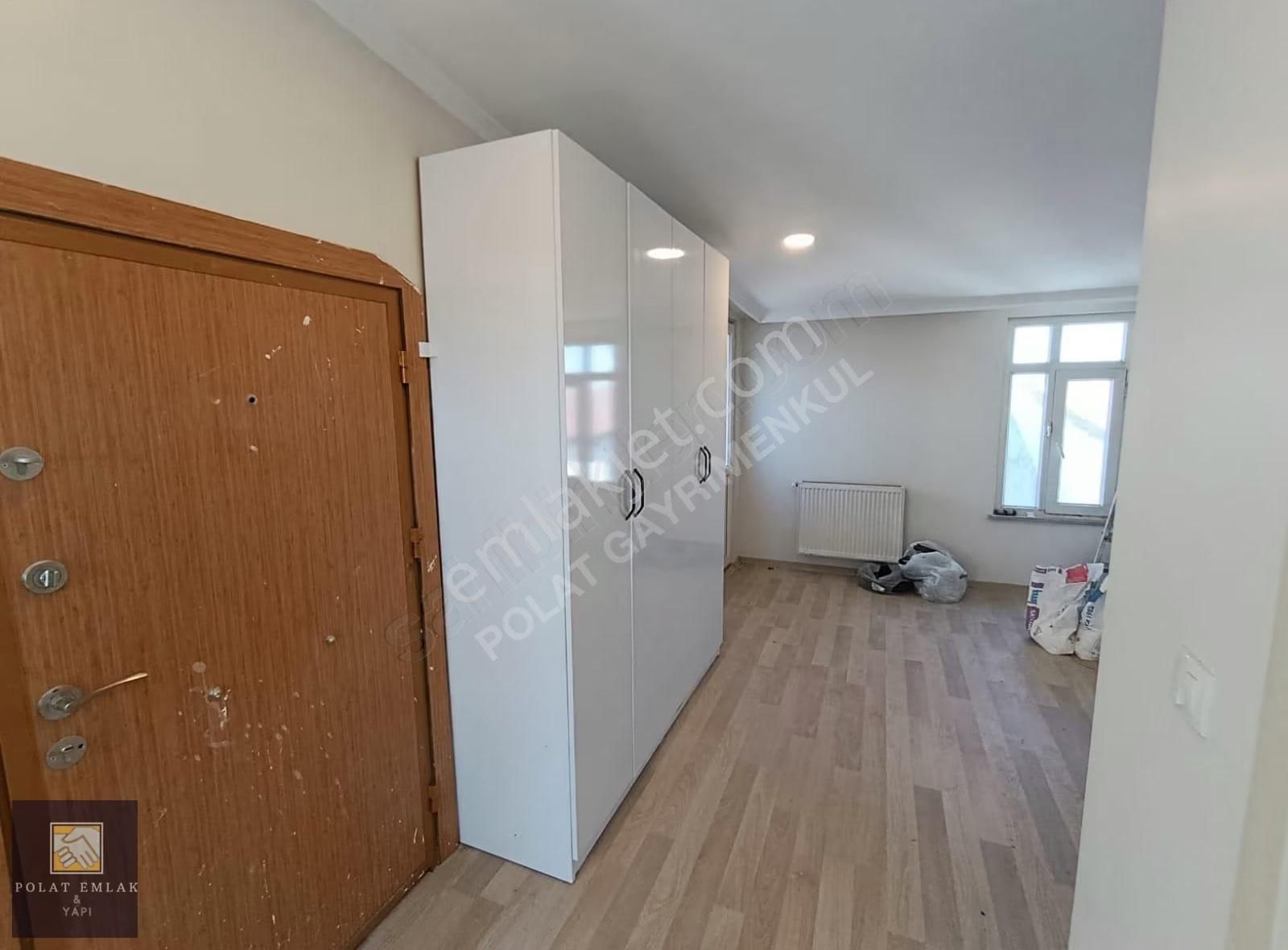 Kiralık Daire-1+0-emek Mh-çatı Katı-balkonlu Teraslı - Görsel 3