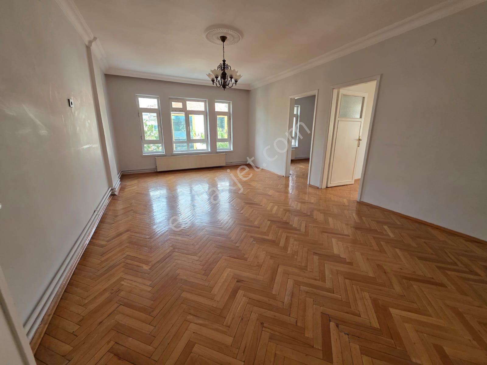 Etlik Şehir Hastanesine Yakın Katta 3+1 Kiralık Daire