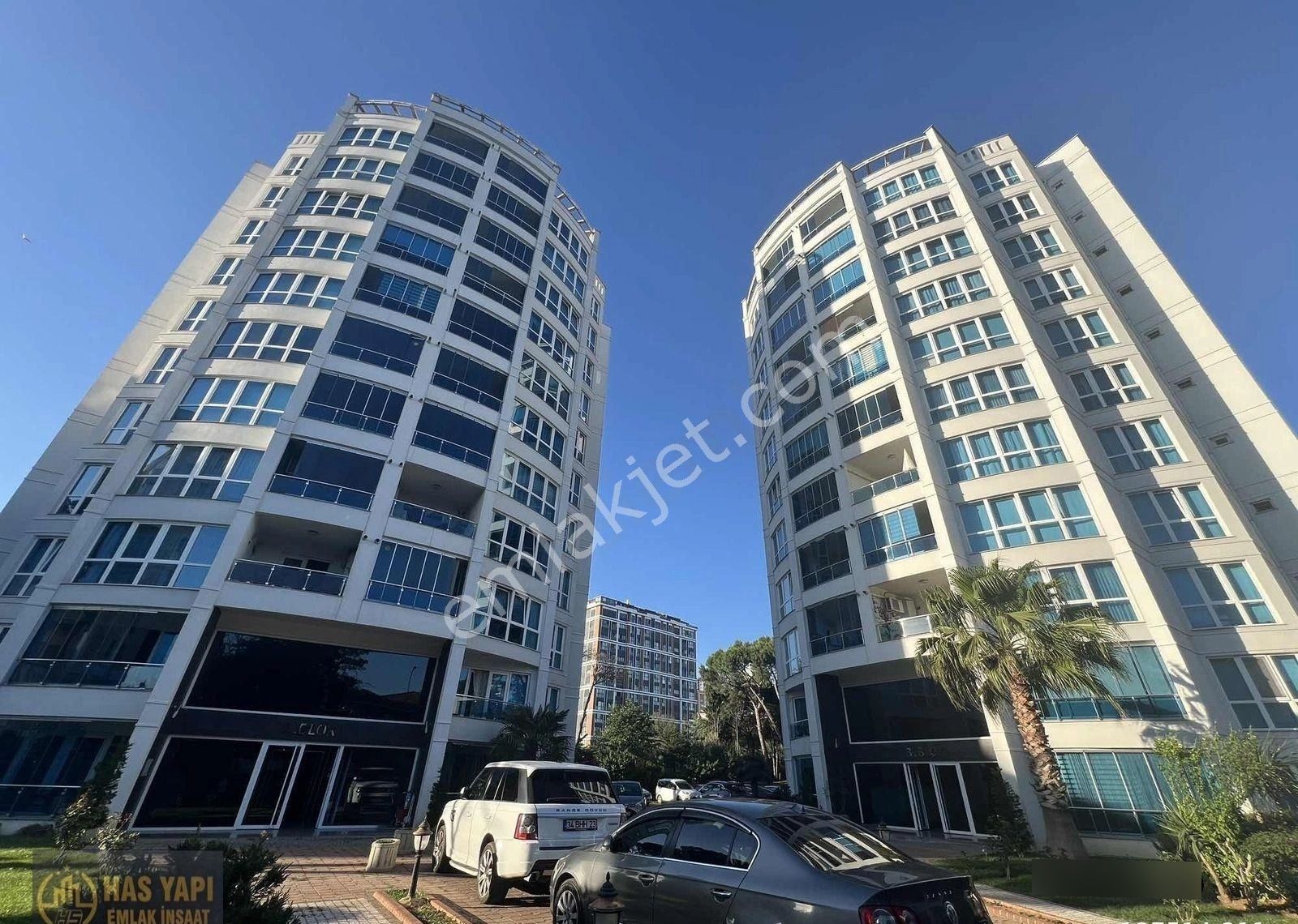Kartal Yakacık Yeni Mah De Site İçi 190 M2 Daire