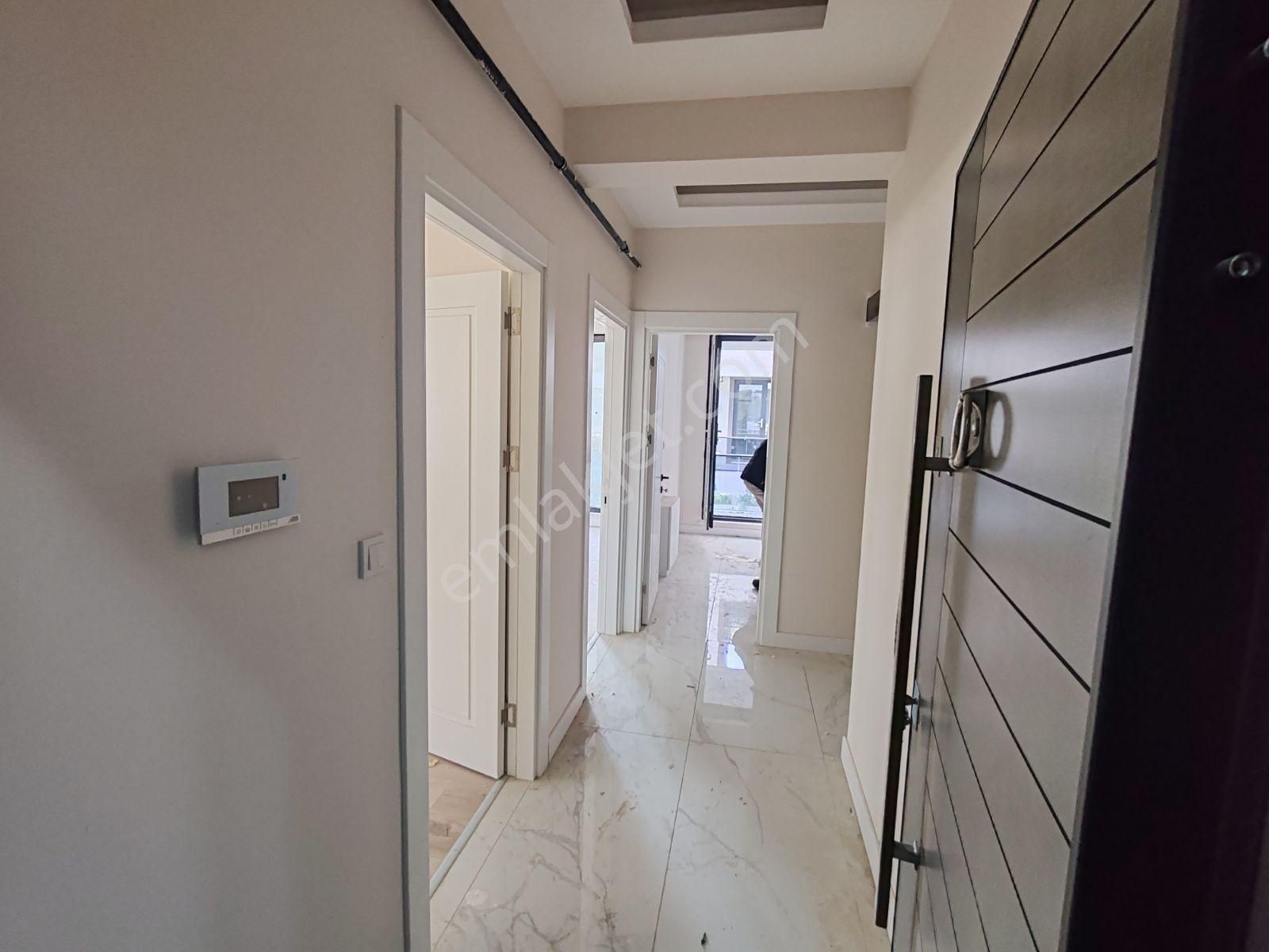 Adnan Mendereste Mükemmel Konum Oturuma Hazır 3+1 Lüks Daire - Görsel 6