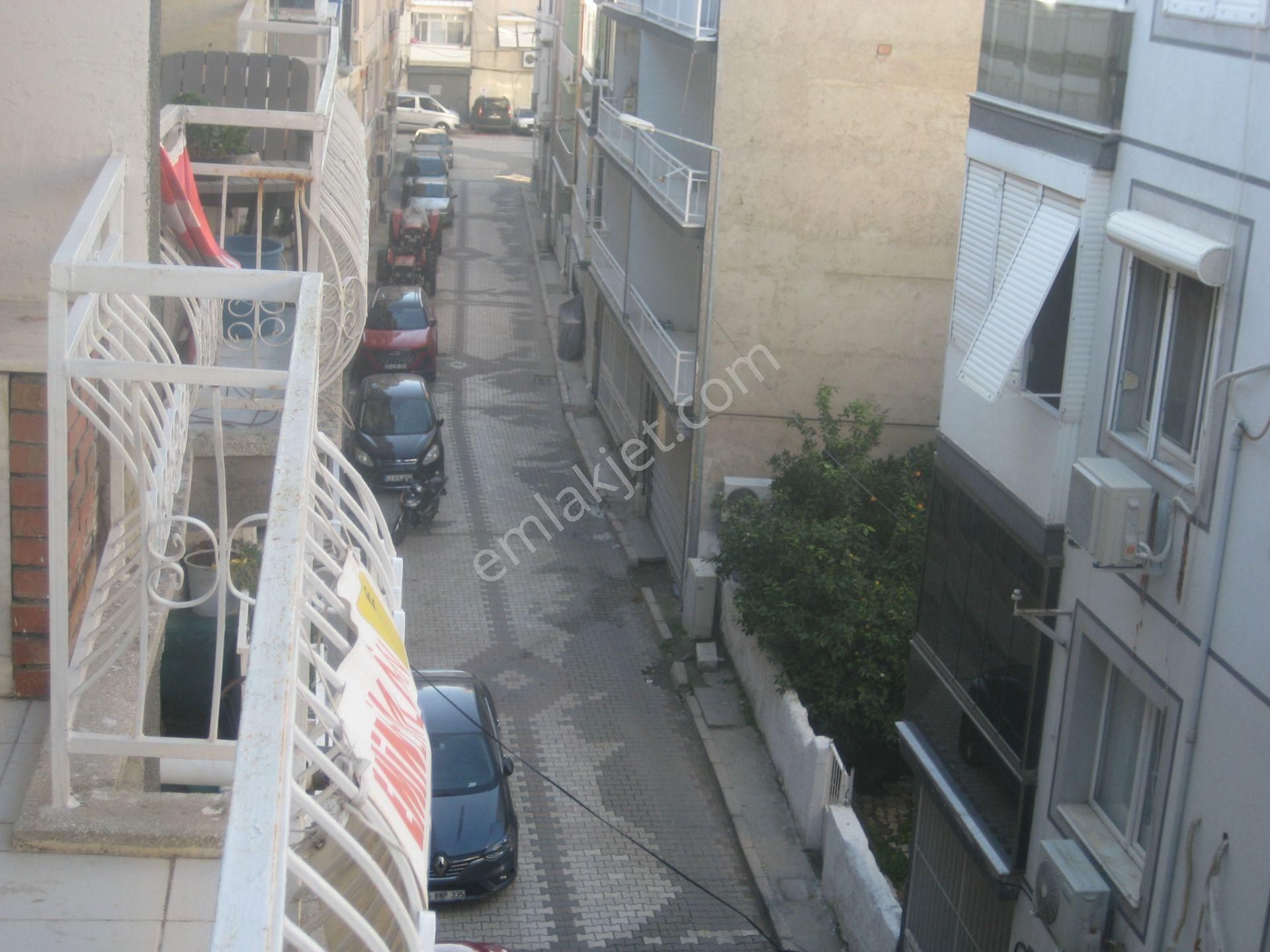 Menemen Kasımpaşa Mahallesinde Çarşıda Merkezde Kiralık 3+1 Dare - Görsel 18