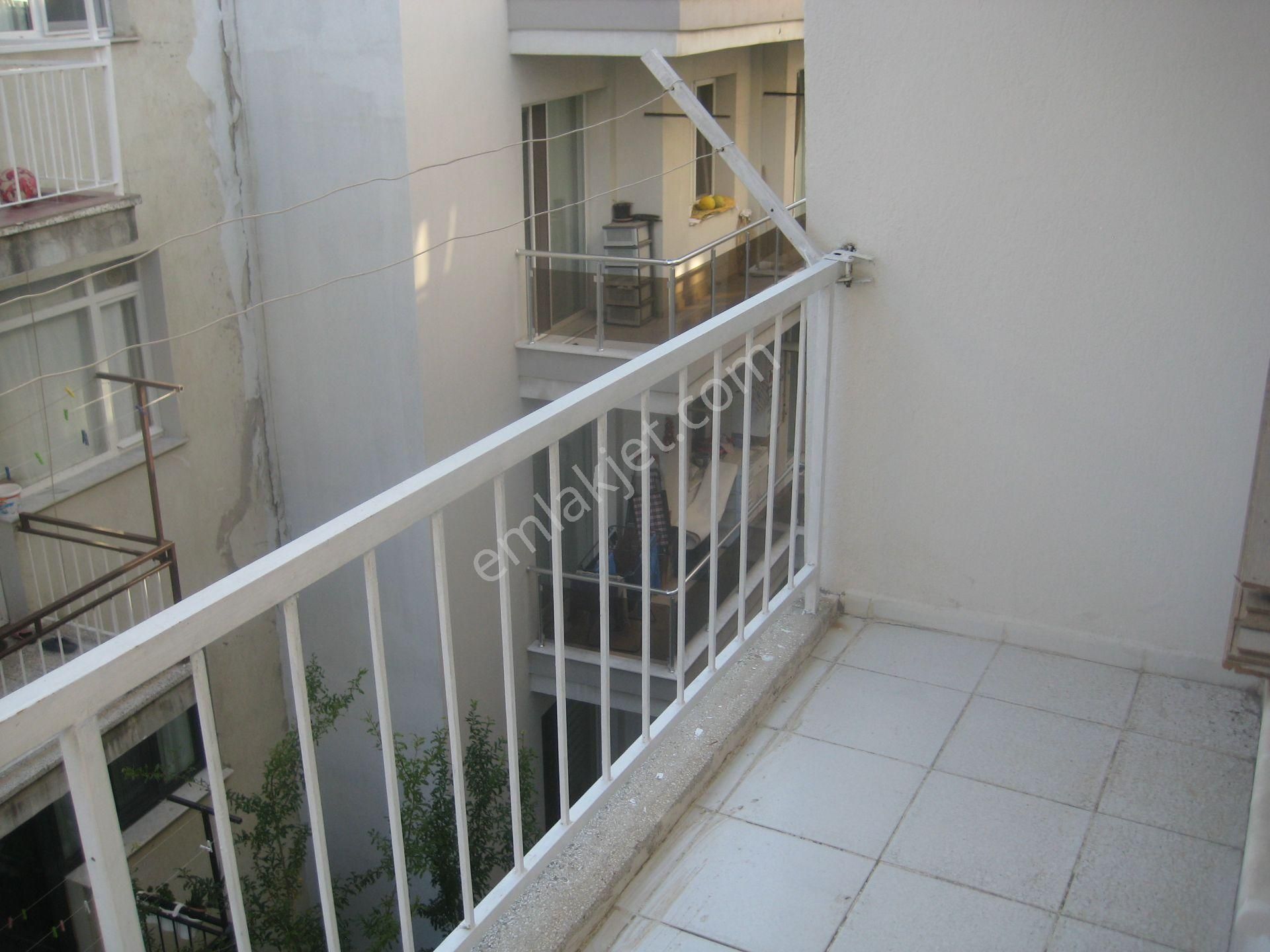 Menemen Kasımpaşa Mahallesinde Çarşıda Merkezde Kiralık 3+1 Dare - Görsel 7