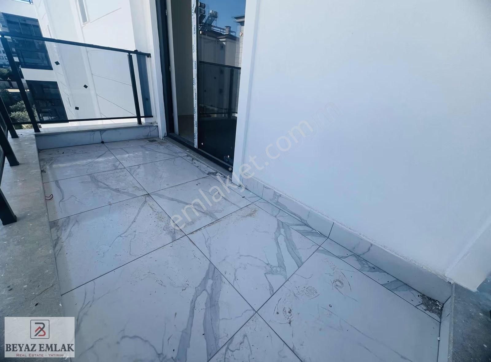 Aydoğmuş Mah'de Katta Sıfır Çift Balkonlu Ara Katta Satılık 2+1 - Görsel 17