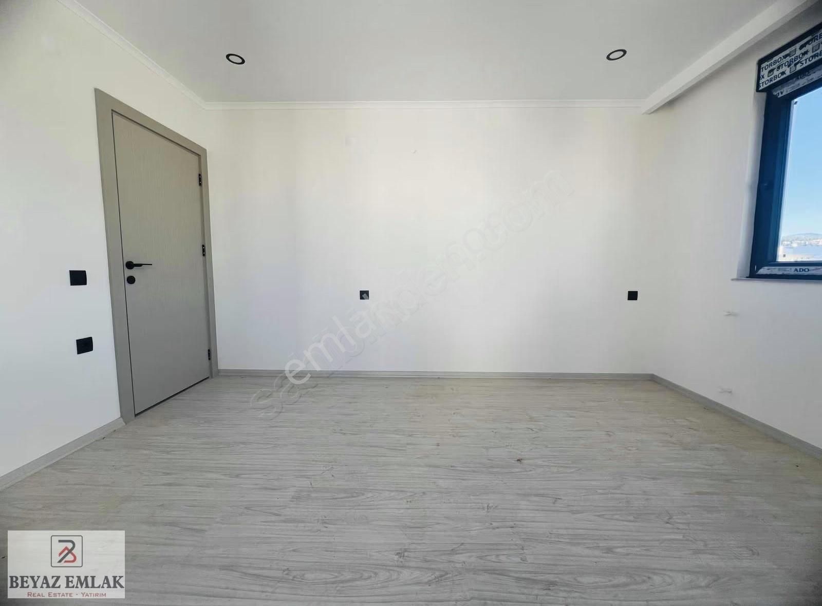 Aydoğmuş Mah'de Katta Sıfır Çift Balkonlu Ara Katta Satılık 2+1 - Görsel 10