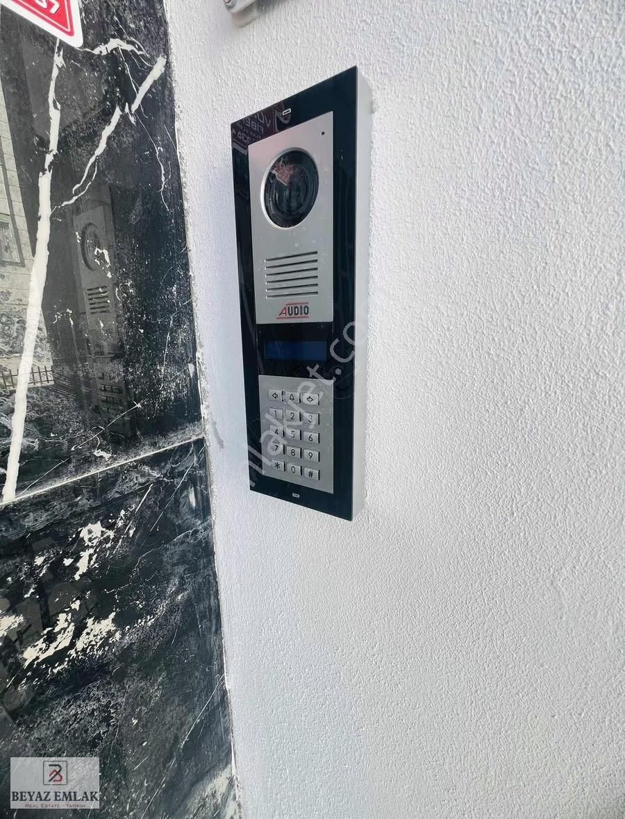 Aydoğmuş Mah'de Katta Sıfır Çift Balkonlu Ara Katta Satılık 2+1 - Görsel 3