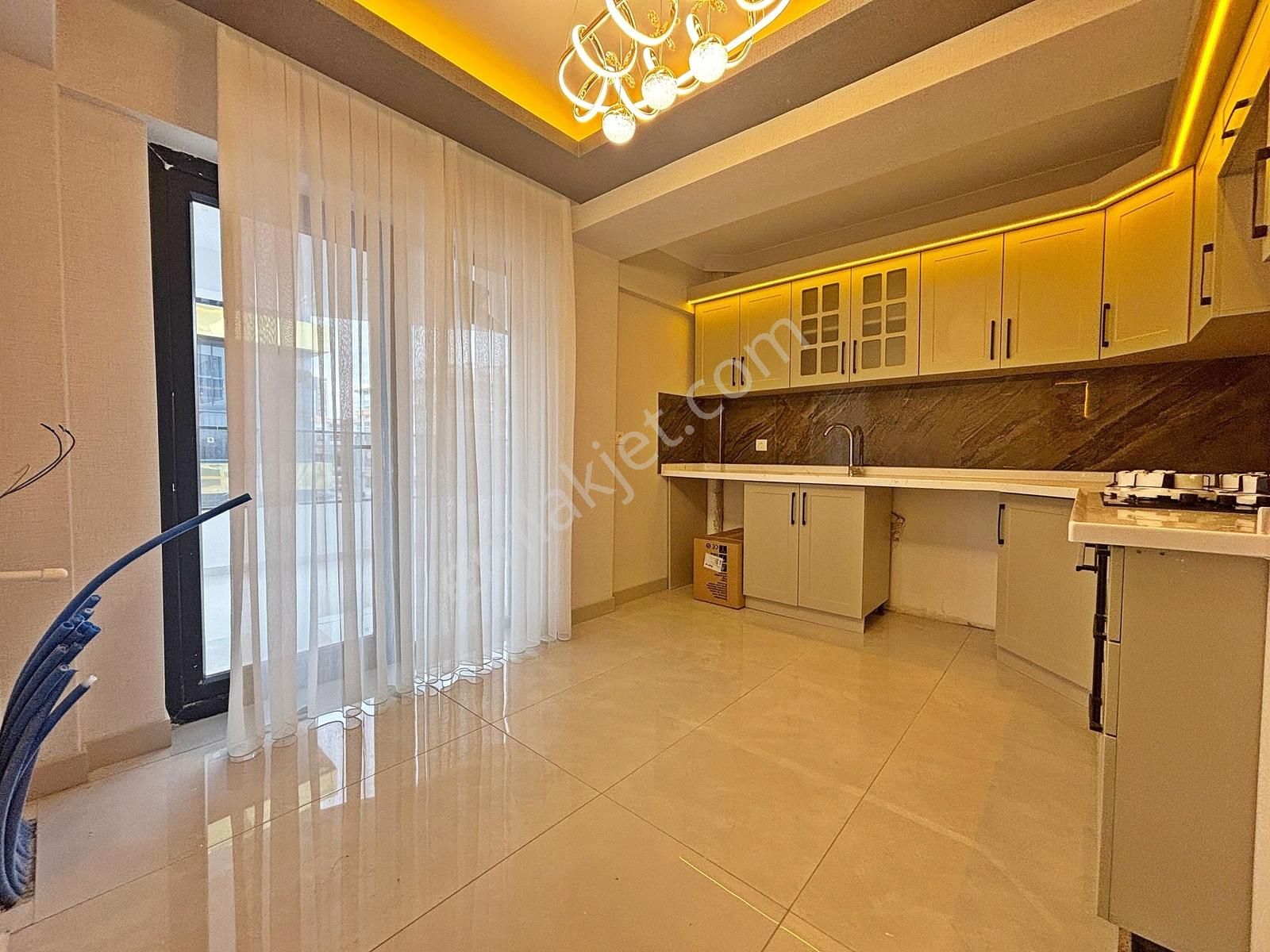 Yuvam'dan Acil Satılık Menderesde Ultra Lüx Daire Satışa Sunuldu - Görsel 11