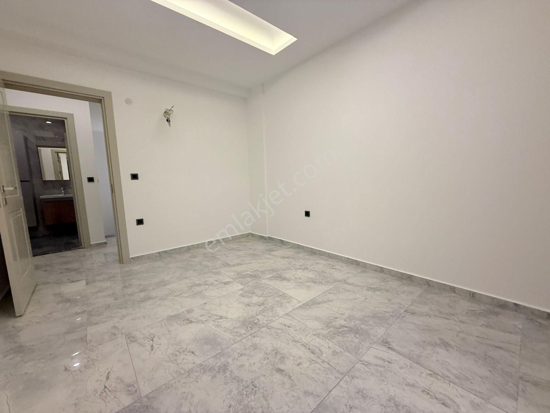 Şok Fiyat!-sahile 500 M-7/24guvenlık-havuz-bahçe-otopark-yeni-lüx- Bu Aya Özel Fırsat Villa - Görsel 24