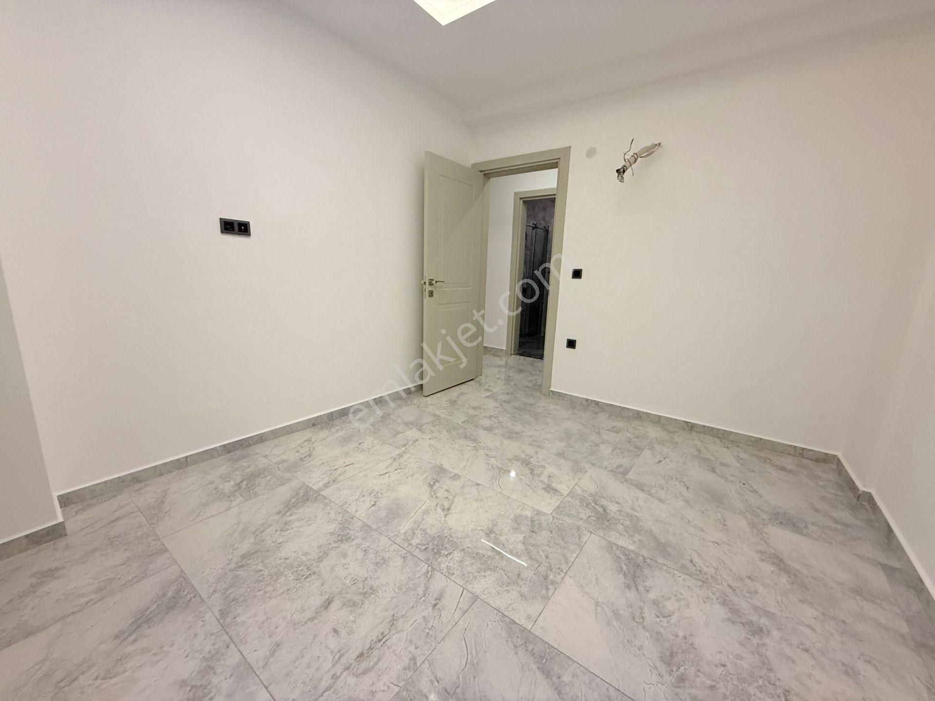 Şok Fiyat!-sahile 500 M-7/24guvenlık-havuz-bahçe-otopark-yeni-lüx- Bu Aya Özel Fırsat Villa - Görsel 22