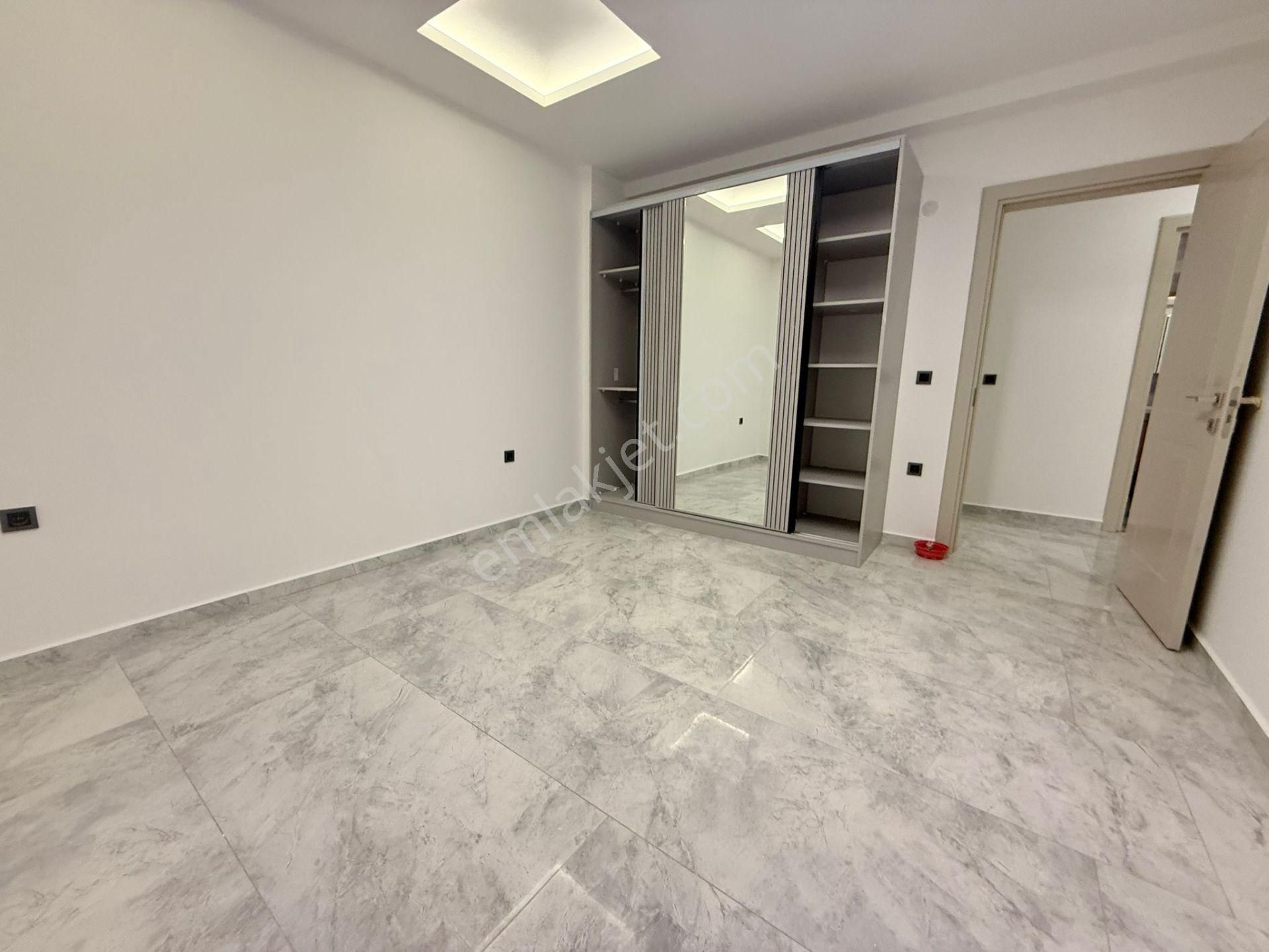 Şok Fiyat!-sahile 500 M-7/24guvenlık-havuz-bahçe-otopark-yeni-lüx- Bu Aya Özel Fırsat Villa - Görsel 21