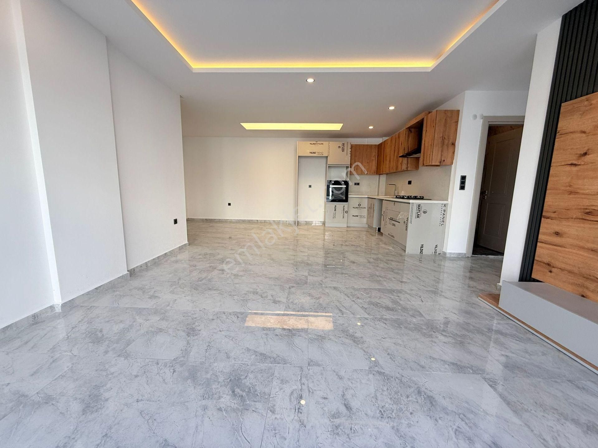 Şok Fiyat!-sahile 500 M-7/24guvenlık-havuz-bahçe-otopark-yeni-lüx- Bu Aya Özel Fırsat Villa - Görsel 9