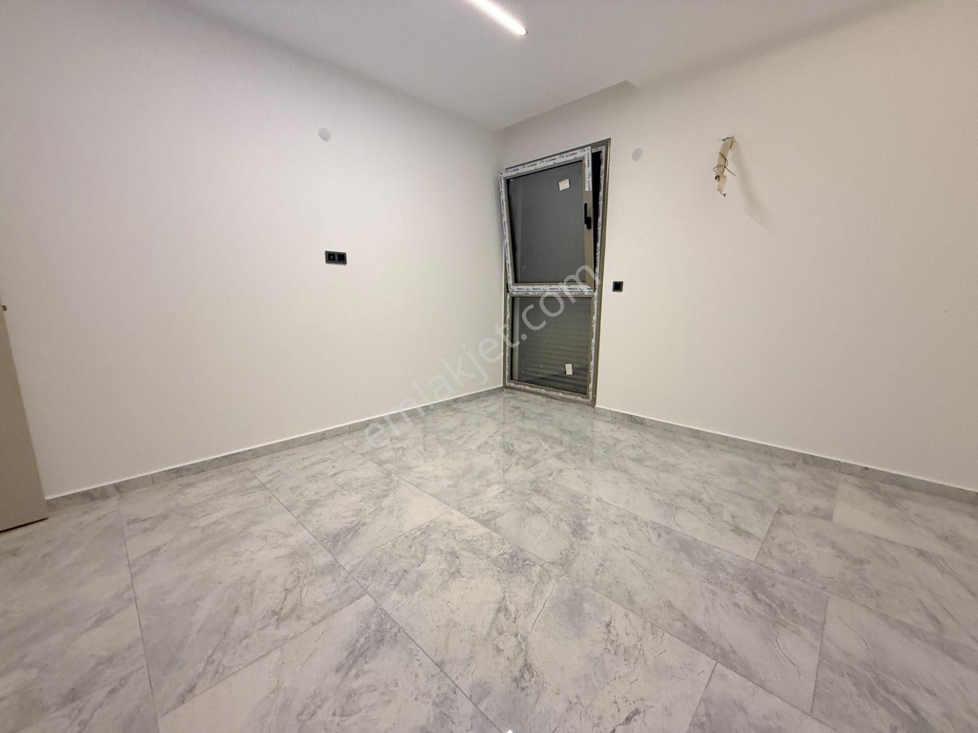 Şok Fiyat!-sahile 500 M-7/24guvenlık-havuz-bahçe-otopark-yeni-lüx- Bu Aya Özel Fırsat Villa - Görsel 16