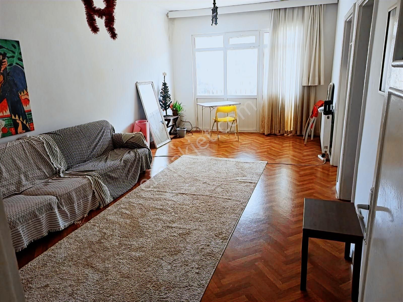 Valentia'dan Kıbrıs Caddesi Yakını 2+1 Satılık Daire !!! - Görsel 3