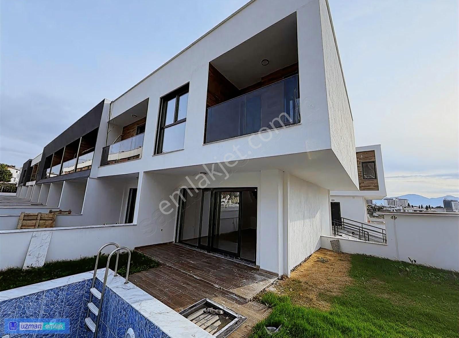Özel Havuzlu 2+1 Güvenlikli Site İçi Sıfır Villa - Görsel 6