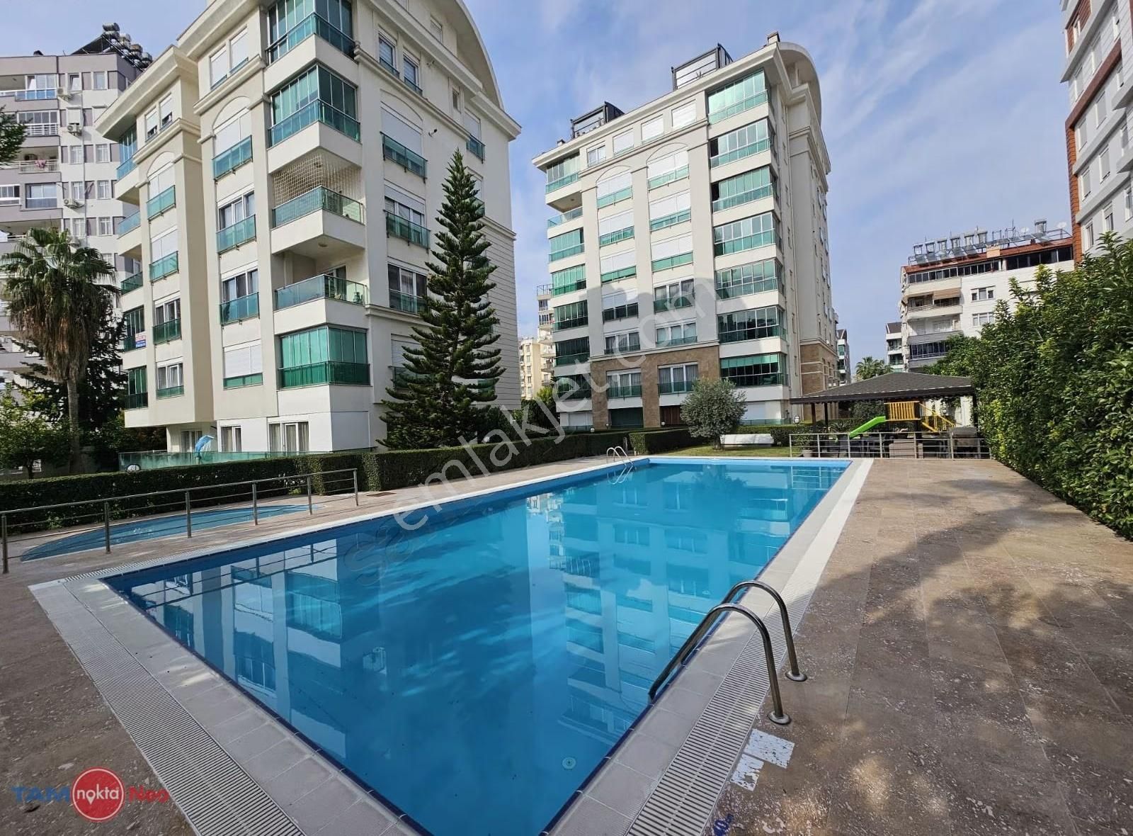 Çağlayan'da Full Özellikli Sitede 2+1 Satılık Daire