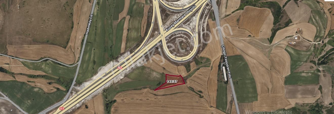 Arnavutköy Yassıörende Satılık Arsa , 1,073 M2 Hisseli Yolu Var