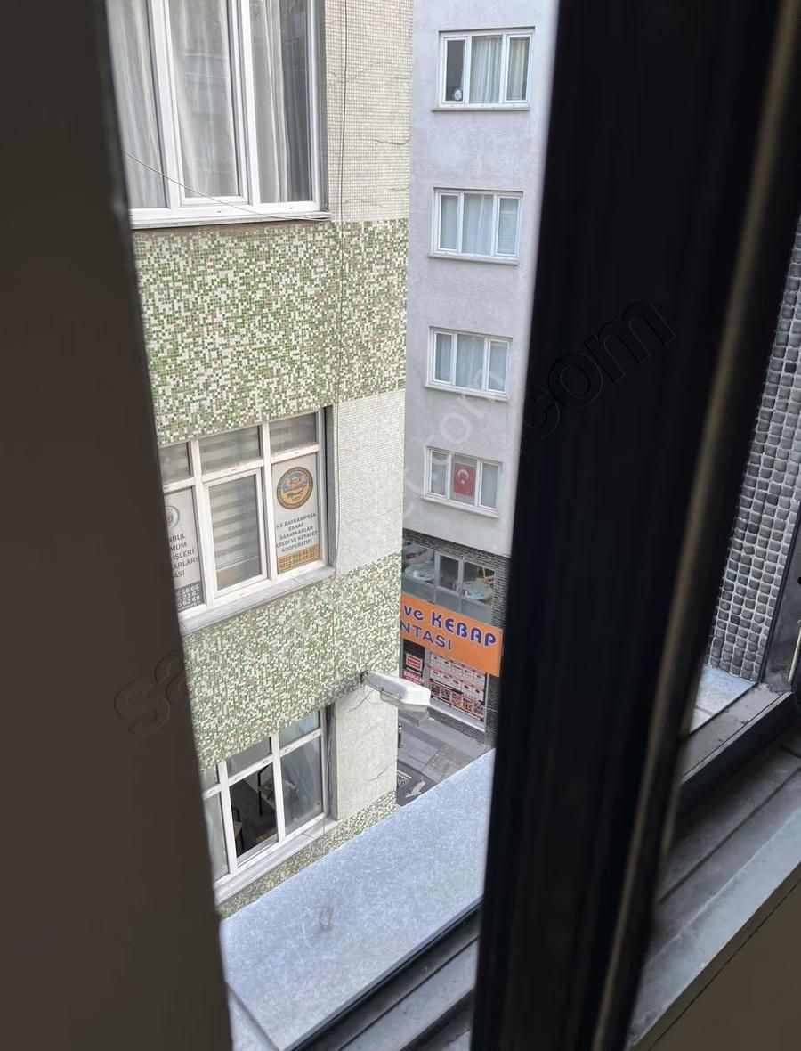 Bayrampaşa Merkezde 20 Metrekare Temiz Ofis