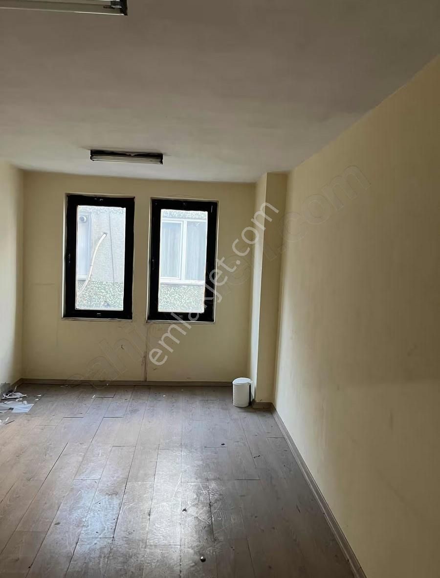 Bayrampaşa Merkezde 20 Metrekare Temiz Ofis - Görsel 2