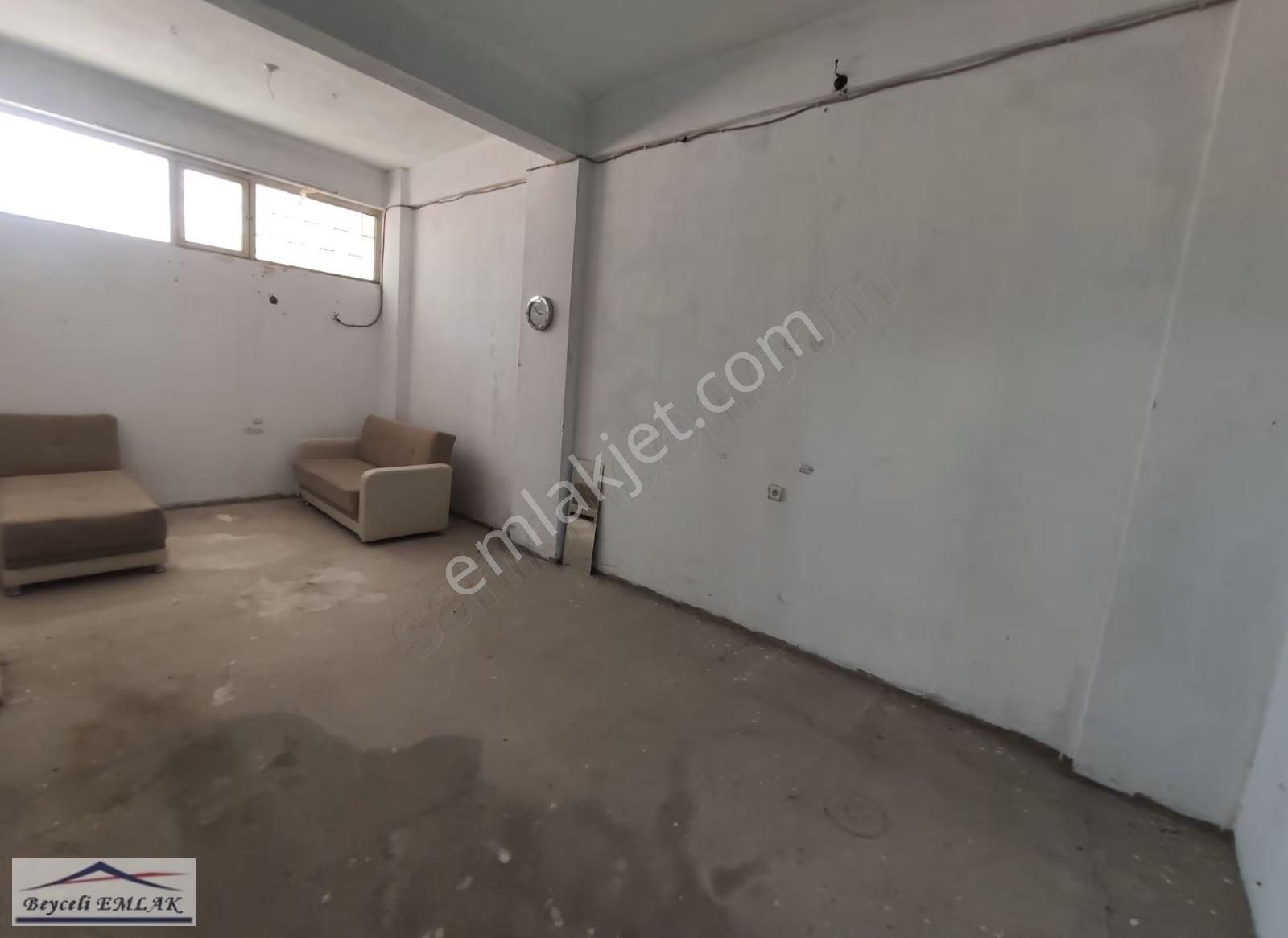 Ferhatpaşa Kiralık 120 Metre İşyeri Depo Düz Ayak - Görsel 2