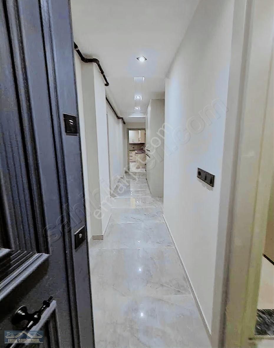 Yenişafakta Ultralüx 3+1 Daireler