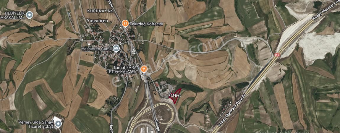 Arnavutköy Yassıörende Satılık Arsa , 957 M2 Yolu Var Evlerin Yakını Hisseli - Görsel 9