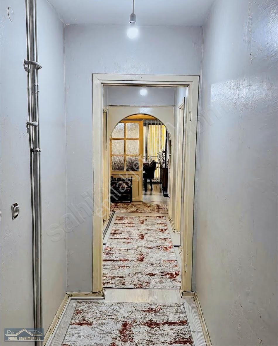 Saltak Caddesinde Arakat Fırsat 3+1 Daire - Görsel 4